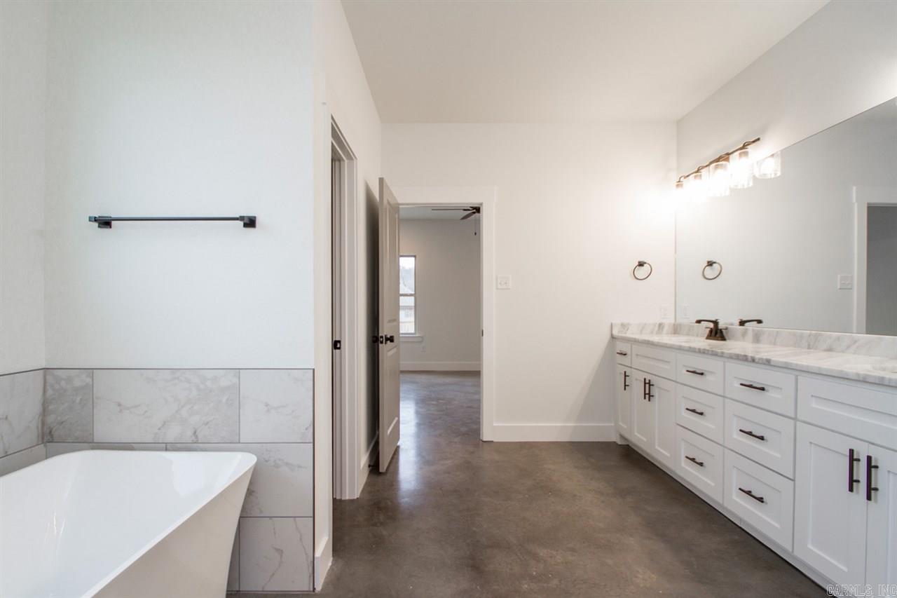 MILLERS GLENN - Residential