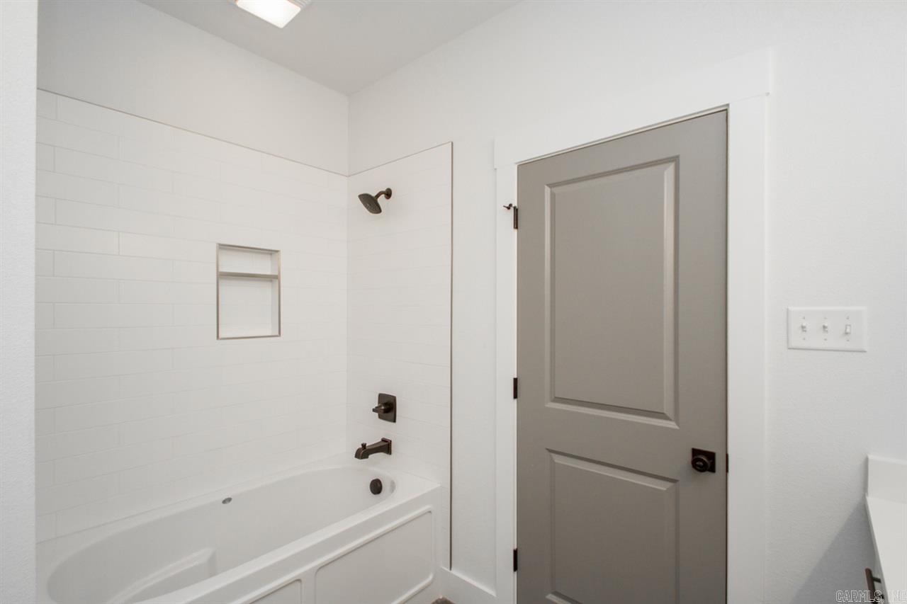 MILLERS GLENN - Residential