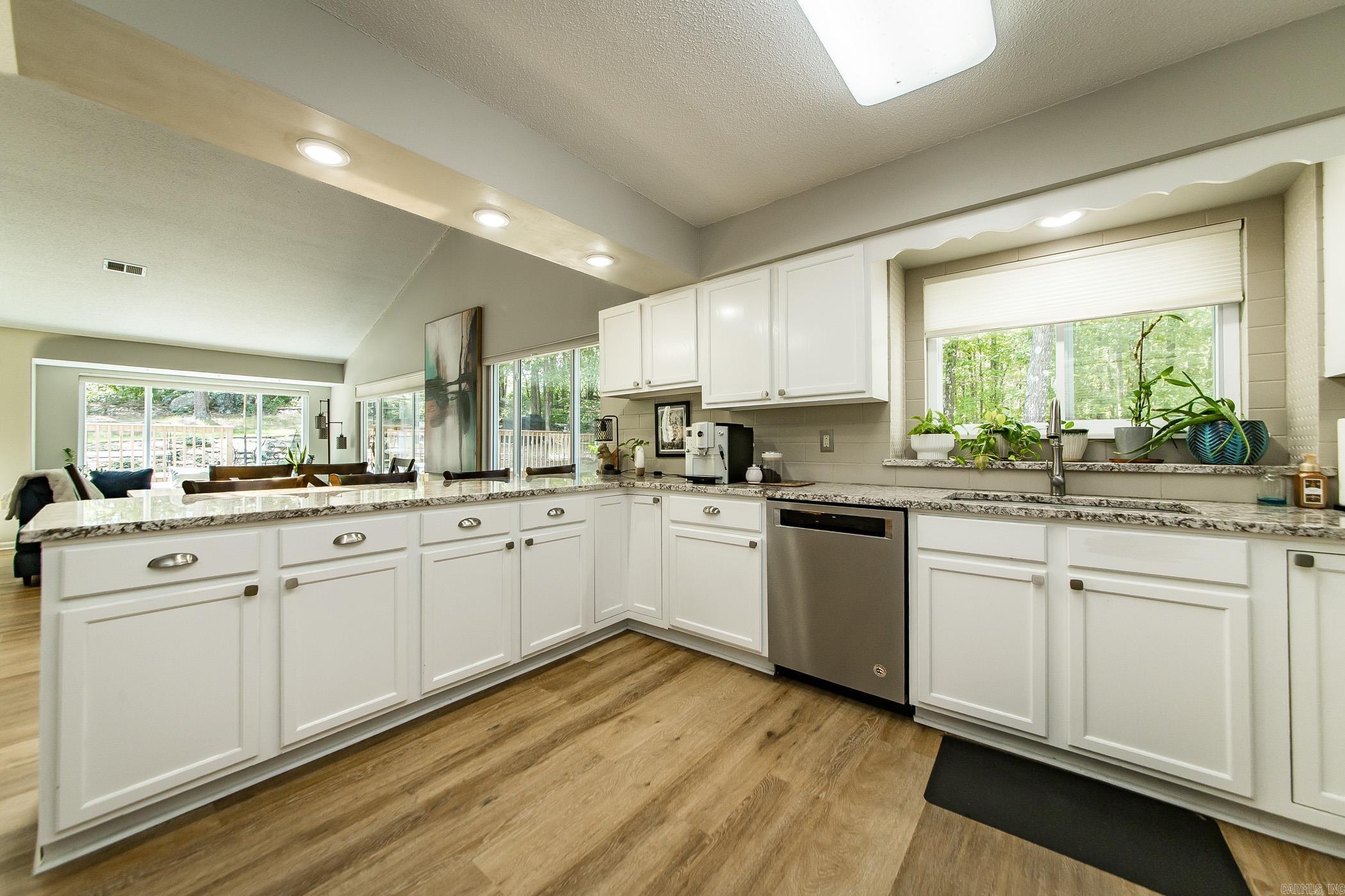 MOUNTAIN RANCH - Residential