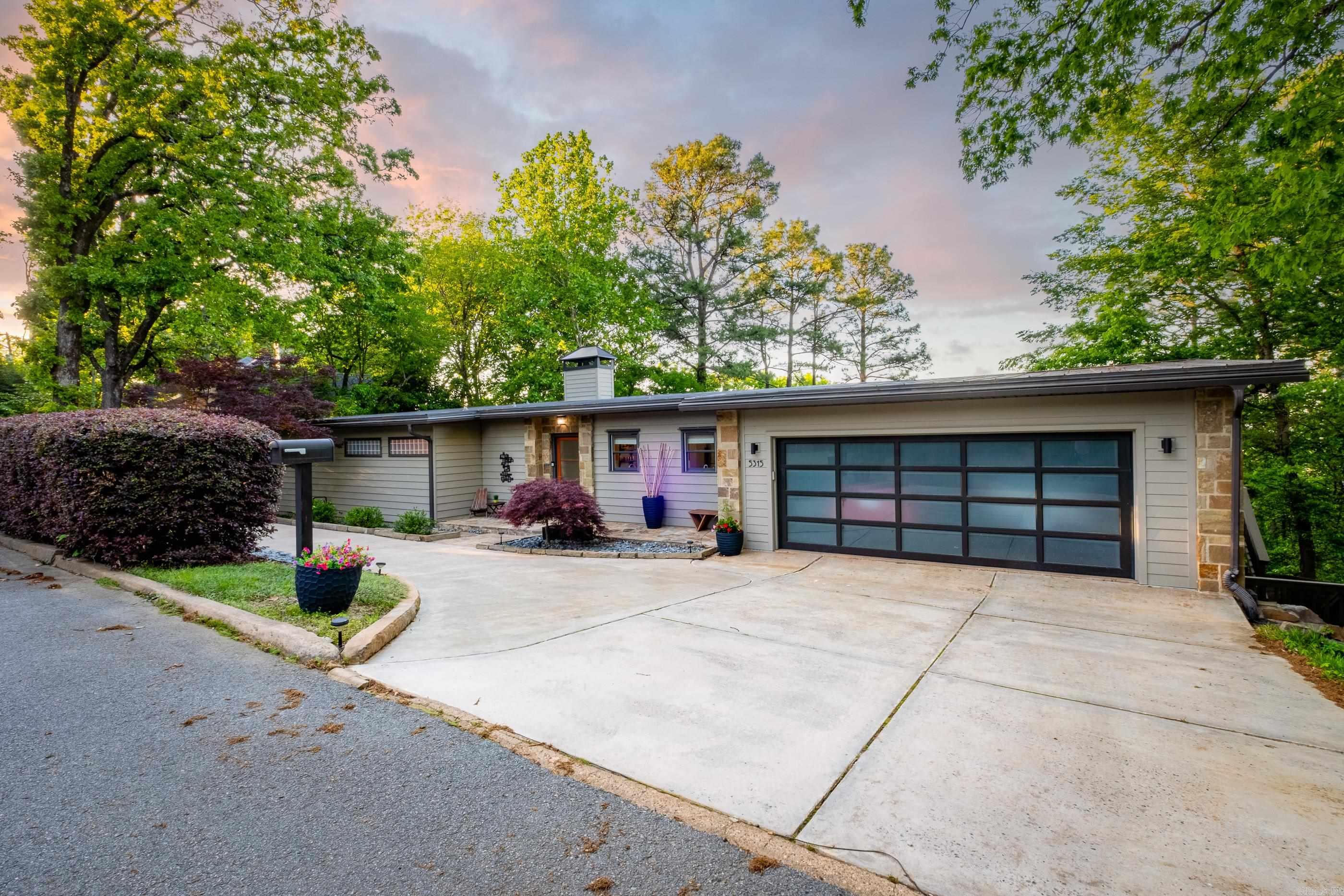 GRANDVIEW - Residential