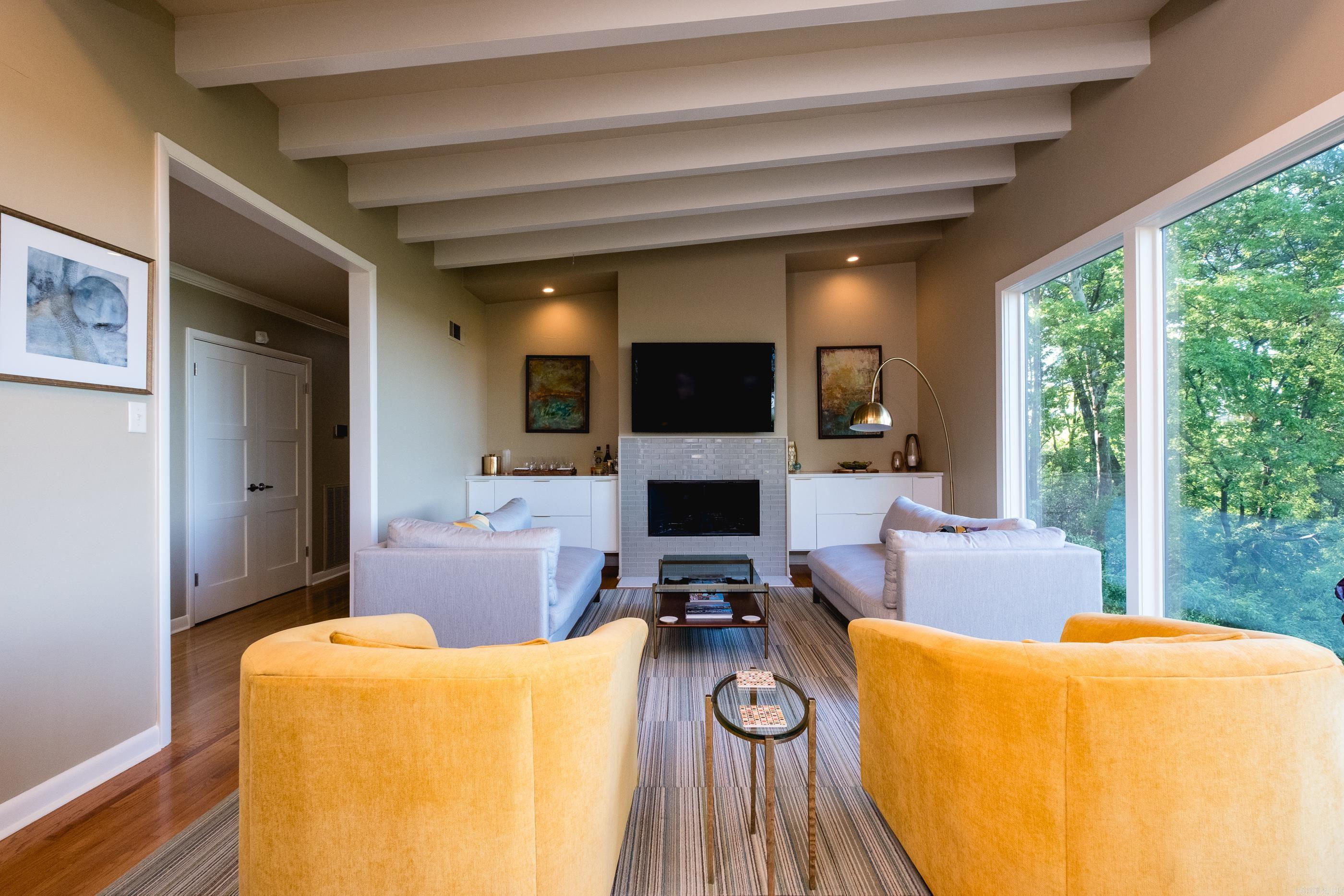 GRANDVIEW - Residential