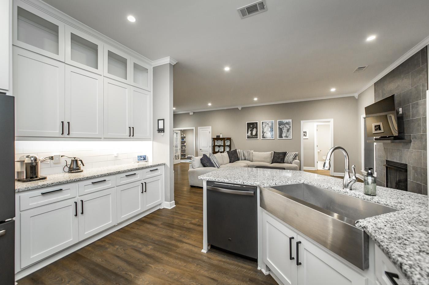 GREYSTONE - Residential