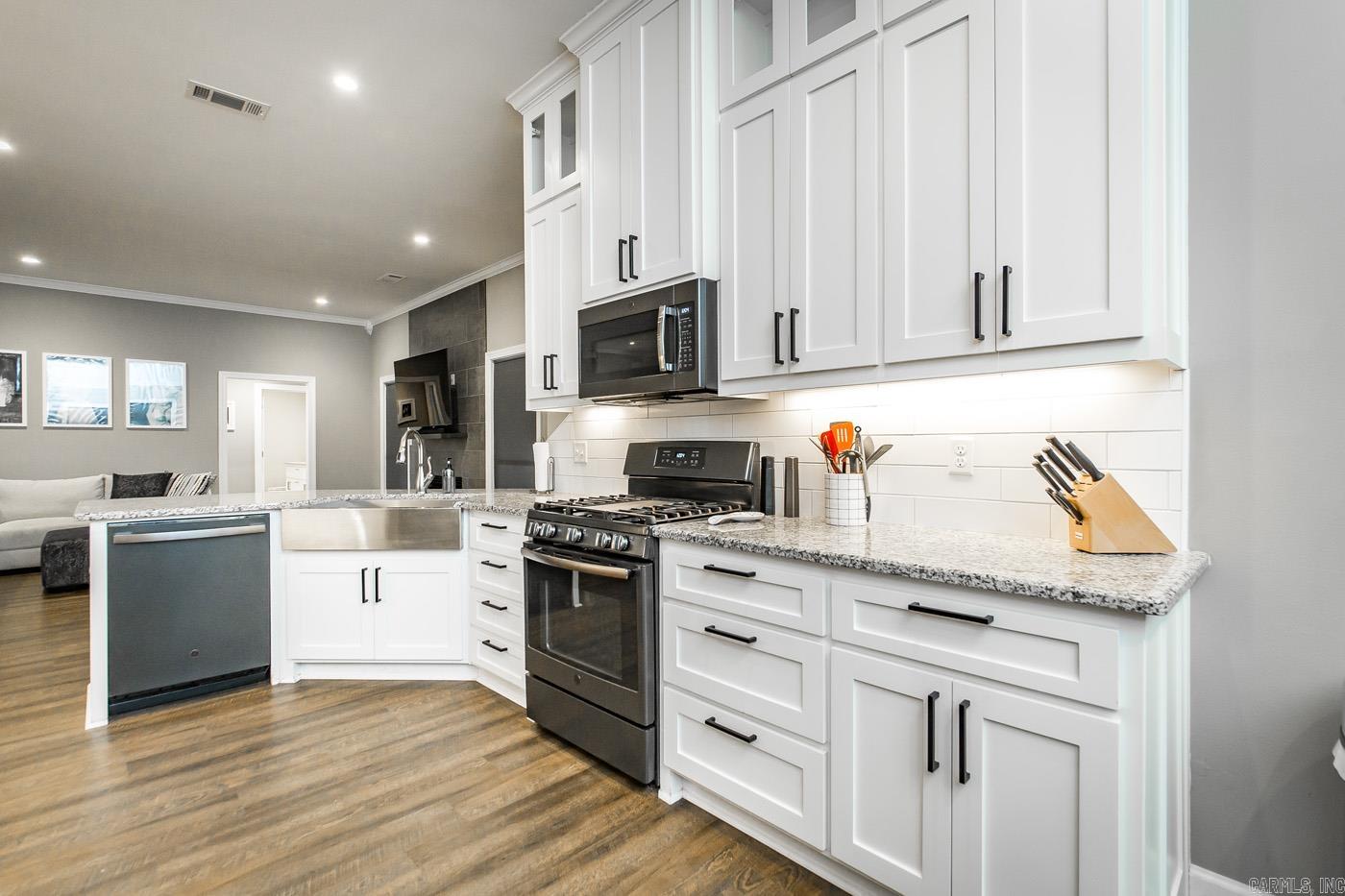 GREYSTONE - Residential