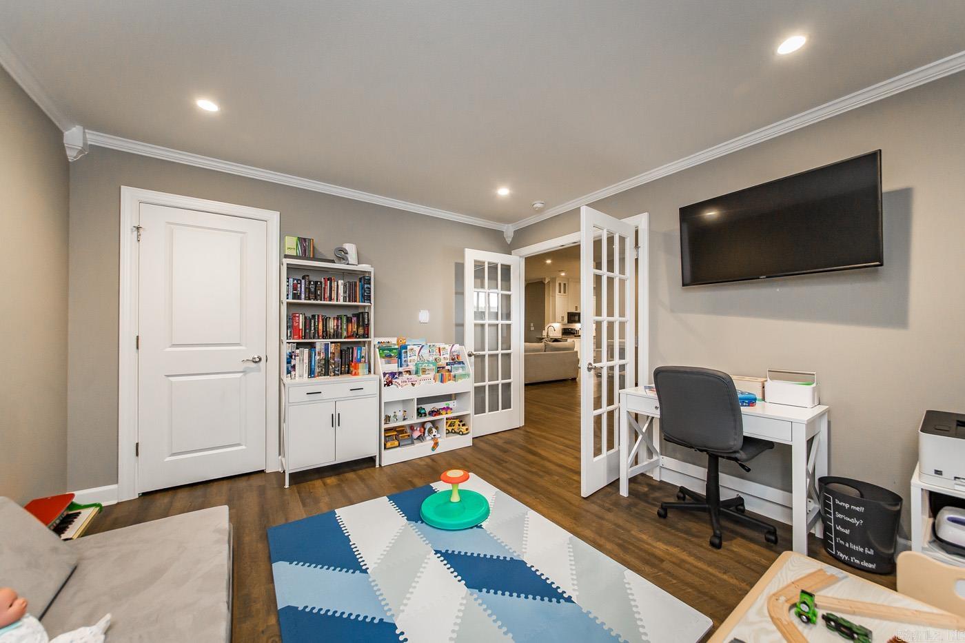 GREYSTONE - Residential