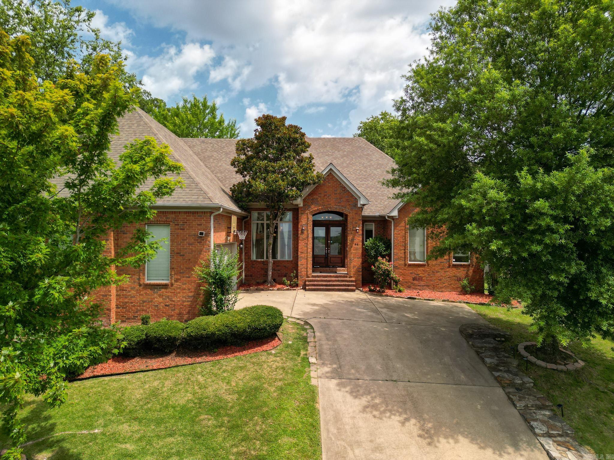 Welcome to 44 Longwell loop. This is a charming home in Little Rock offers a perfect blend of comfort with 2 living rooms. Featuring spacious living areas, modern updates, and lovely backyard. It is ideal for families or anyone looking to settle in a friendly neighborhood. Don't miss this opportunity to make this beautiful property your new home.