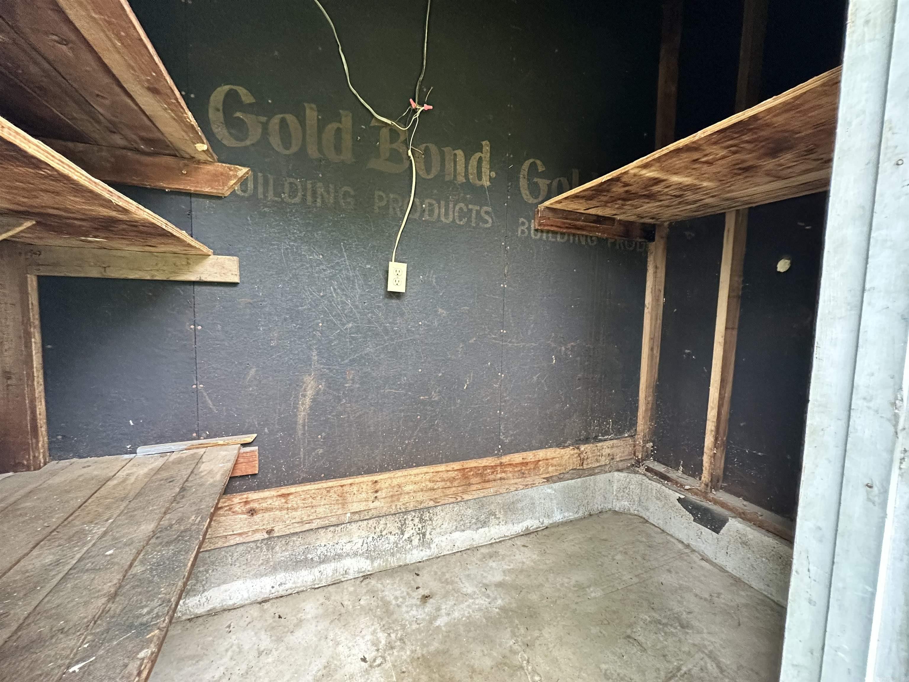 MEADOW PARK - Residential