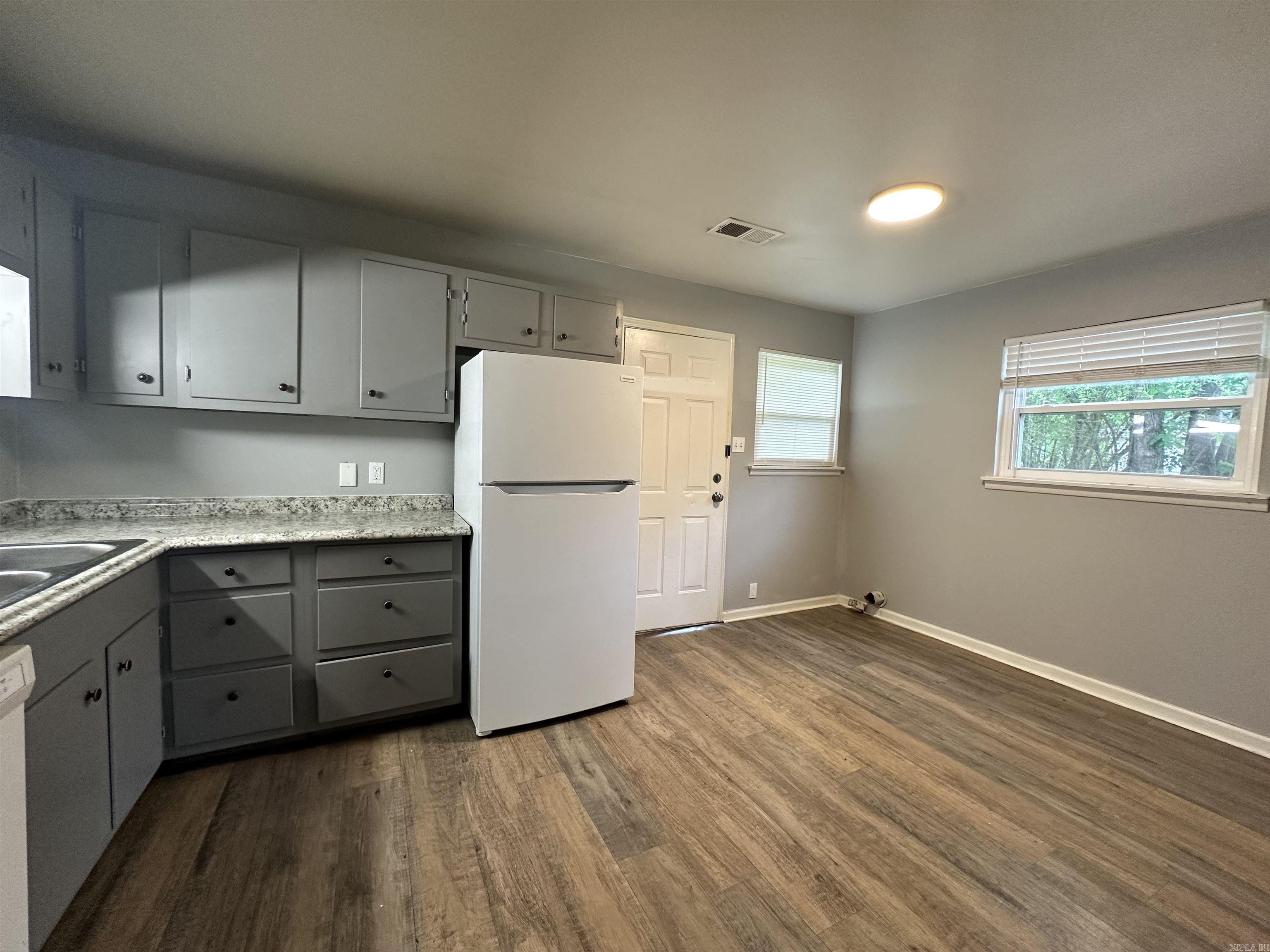 MEADOW PARK - Residential