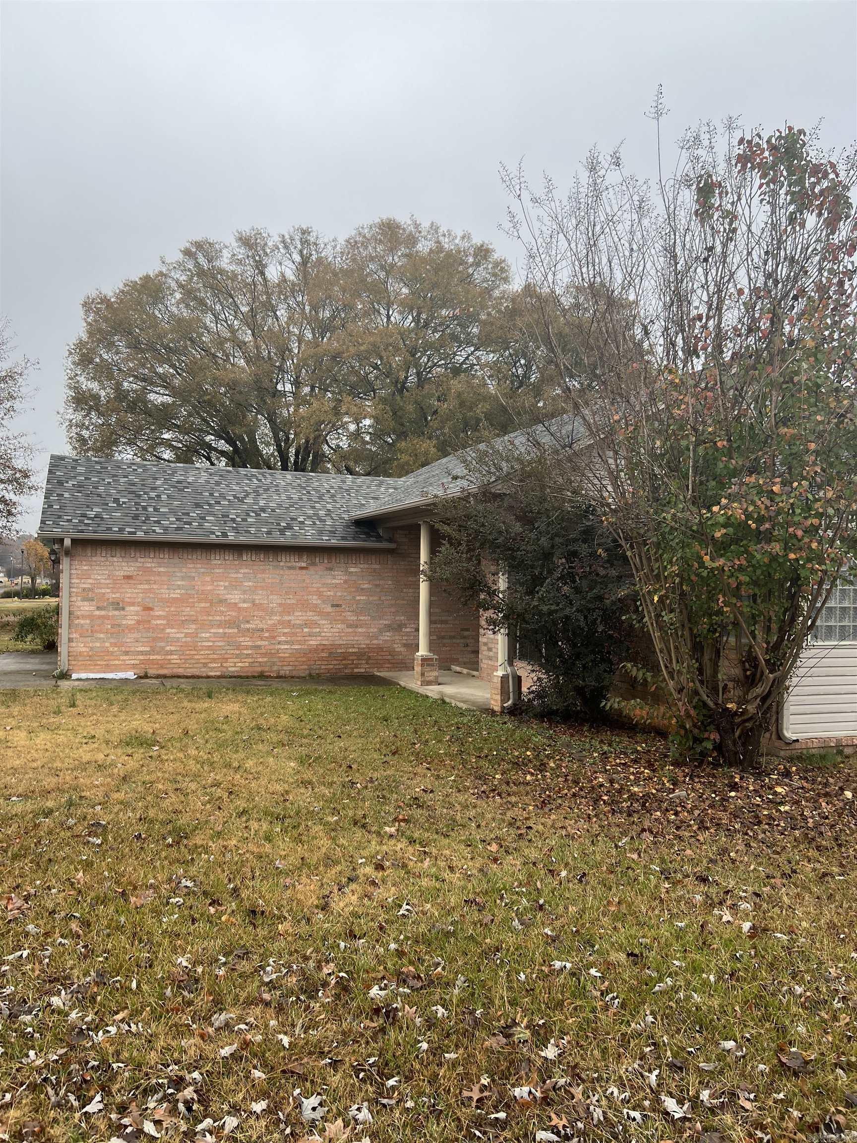 WOODBRIDGE - Residential