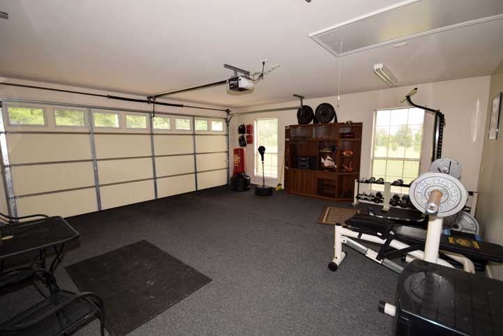 APACHE FLATS - Residential