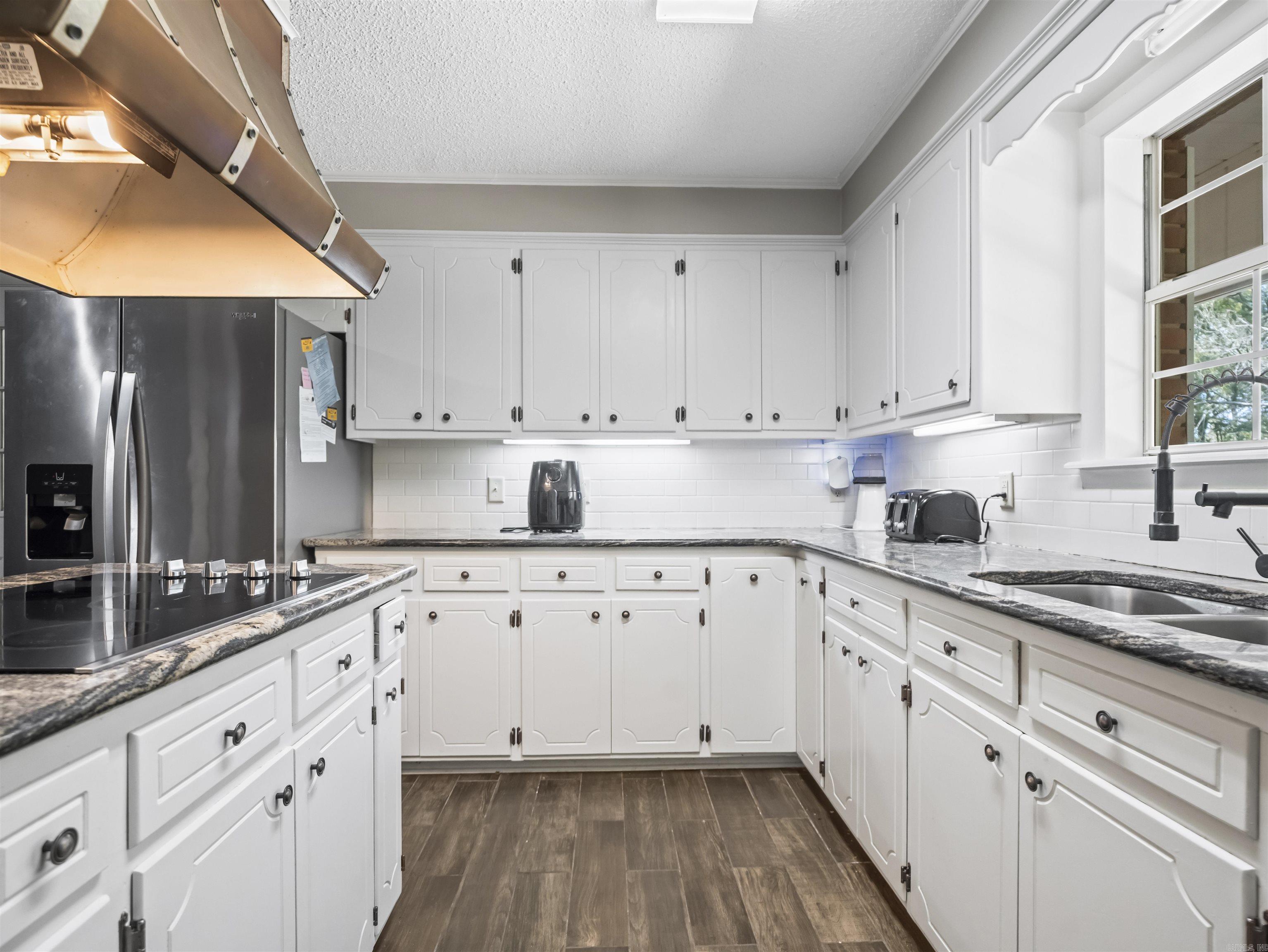 INDIAN HILLS ESTATES - Residential
