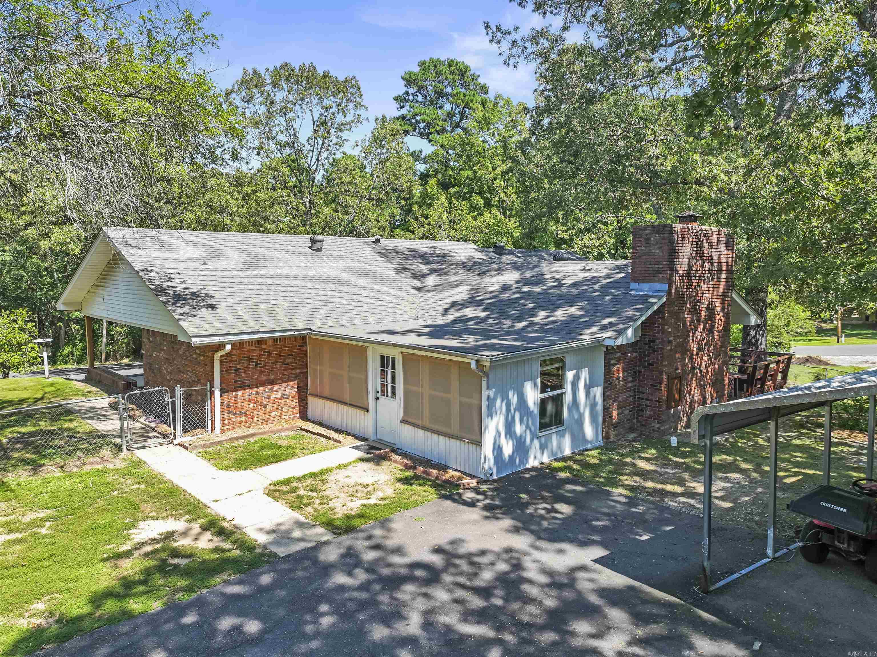 INDIAN HILLS ESTATES - Residential