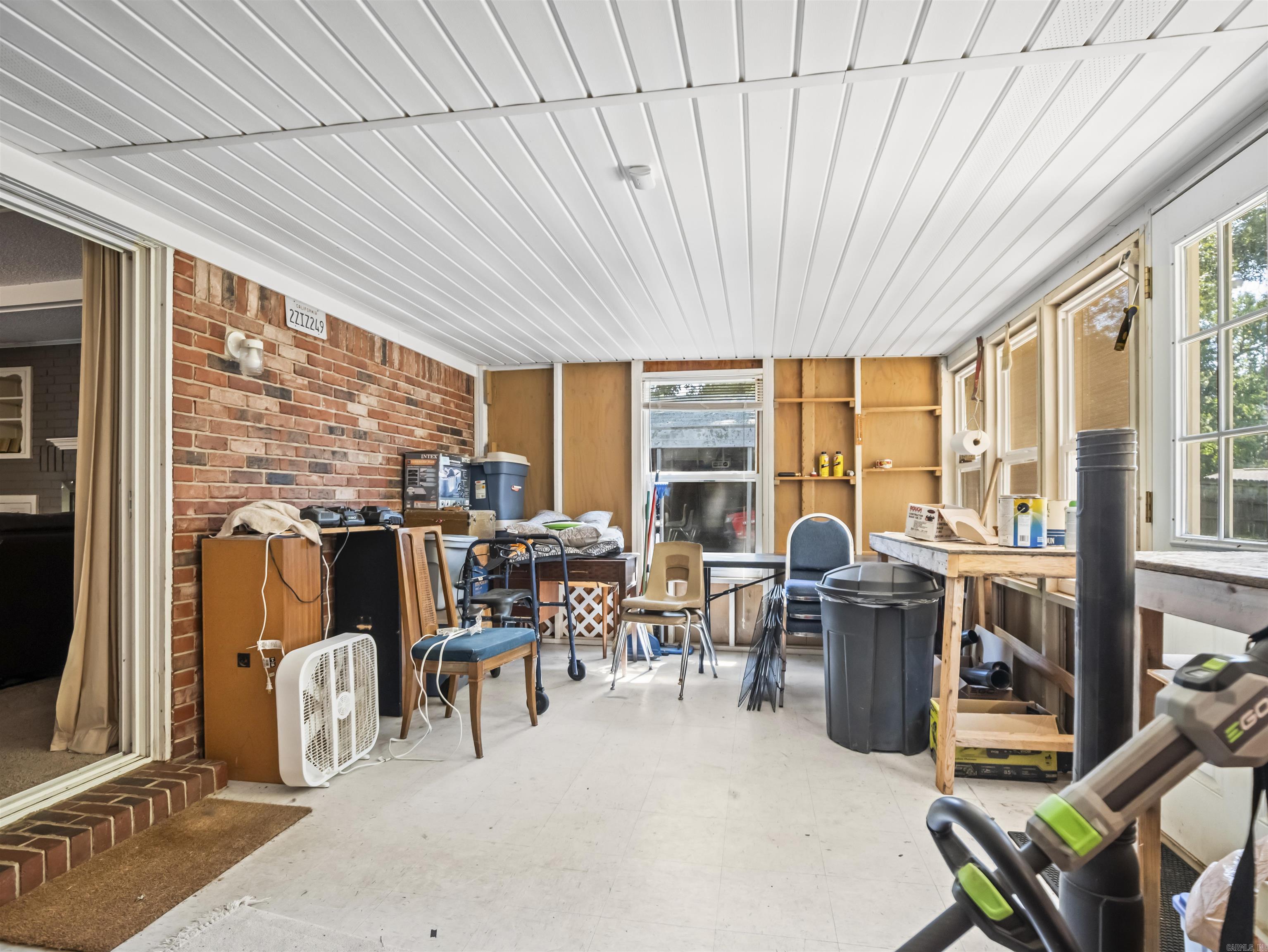 INDIAN HILLS ESTATES - Residential