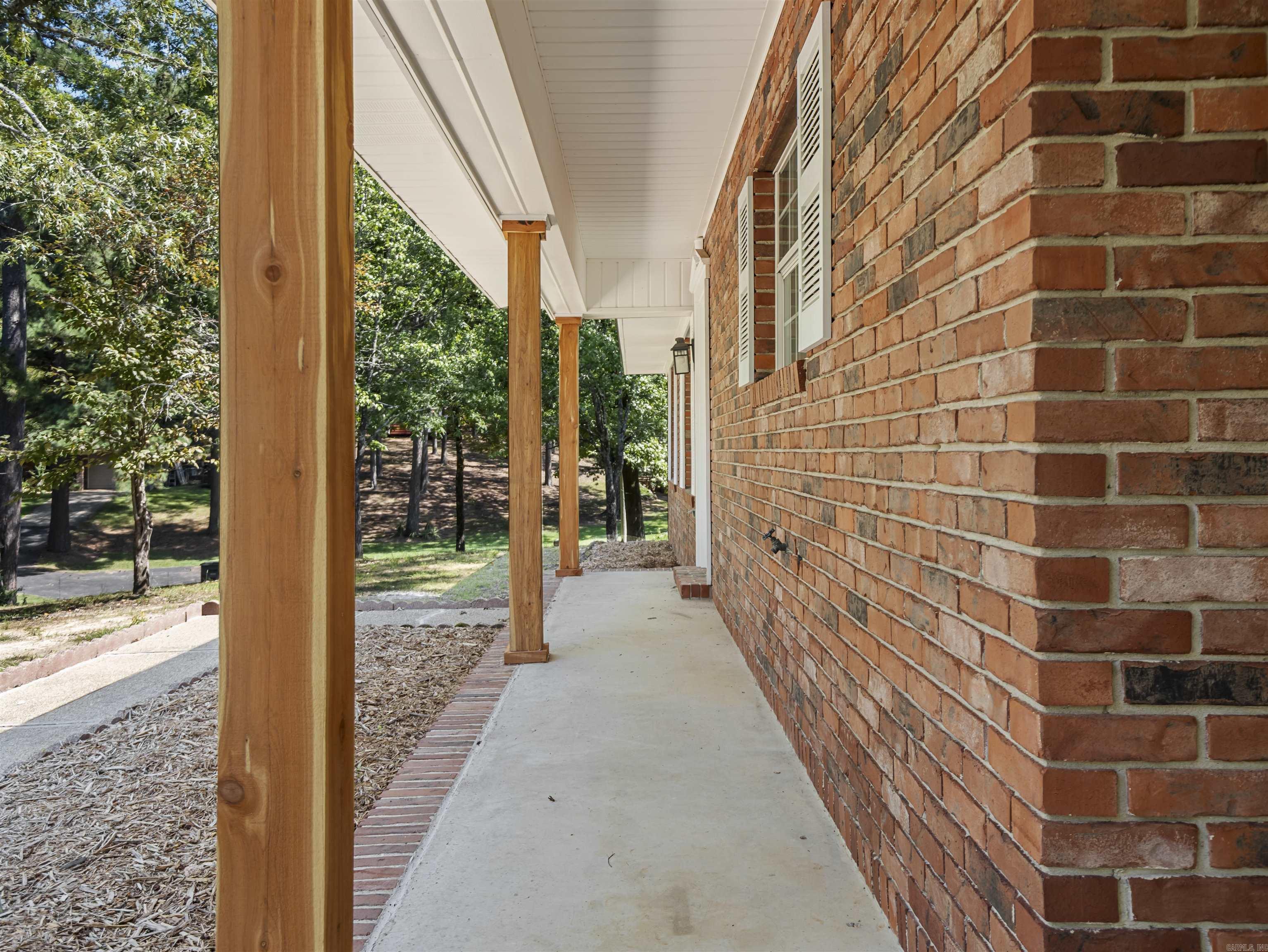 INDIAN HILLS ESTATES - Residential