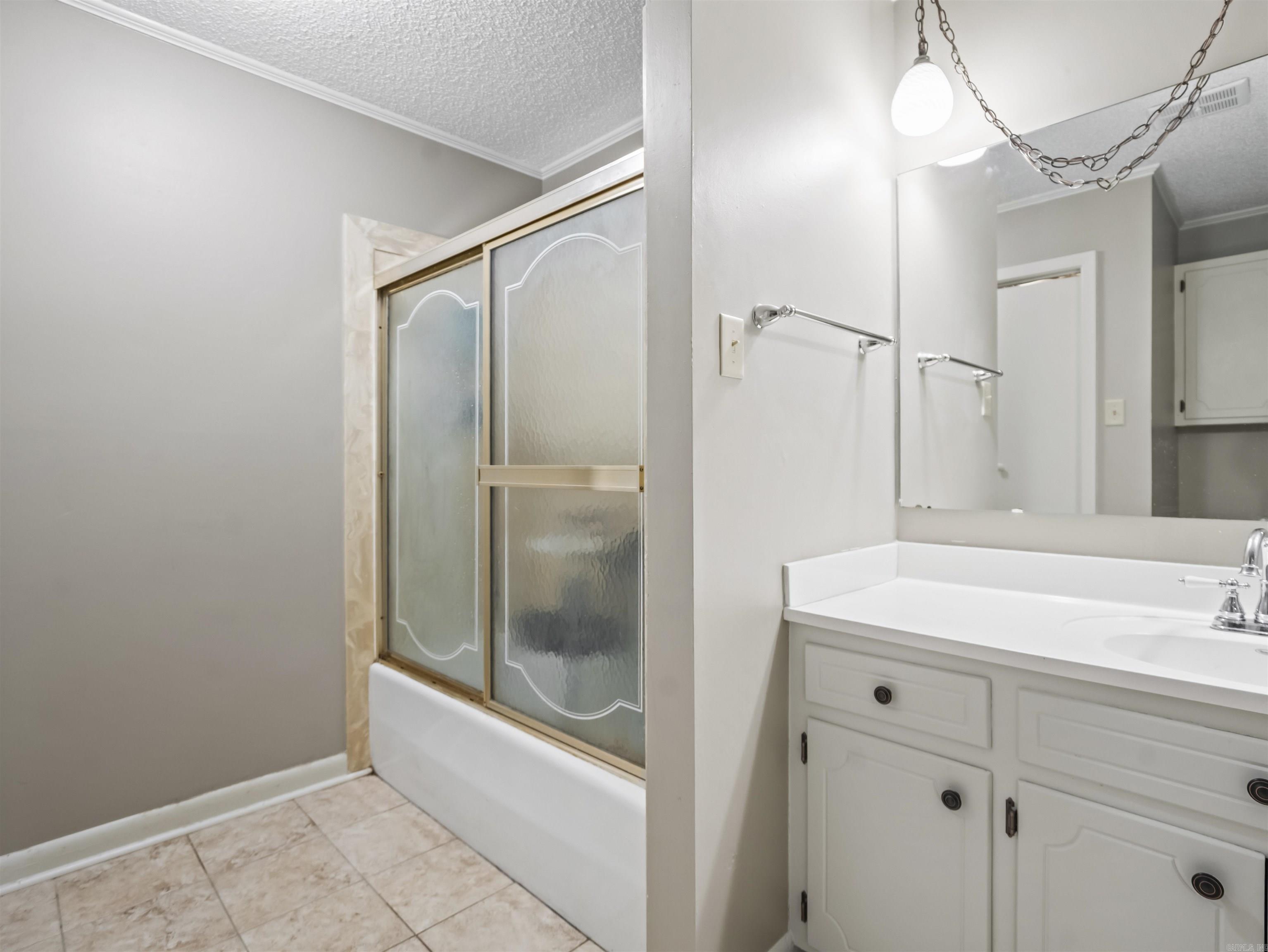 INDIAN HILLS ESTATES - Residential