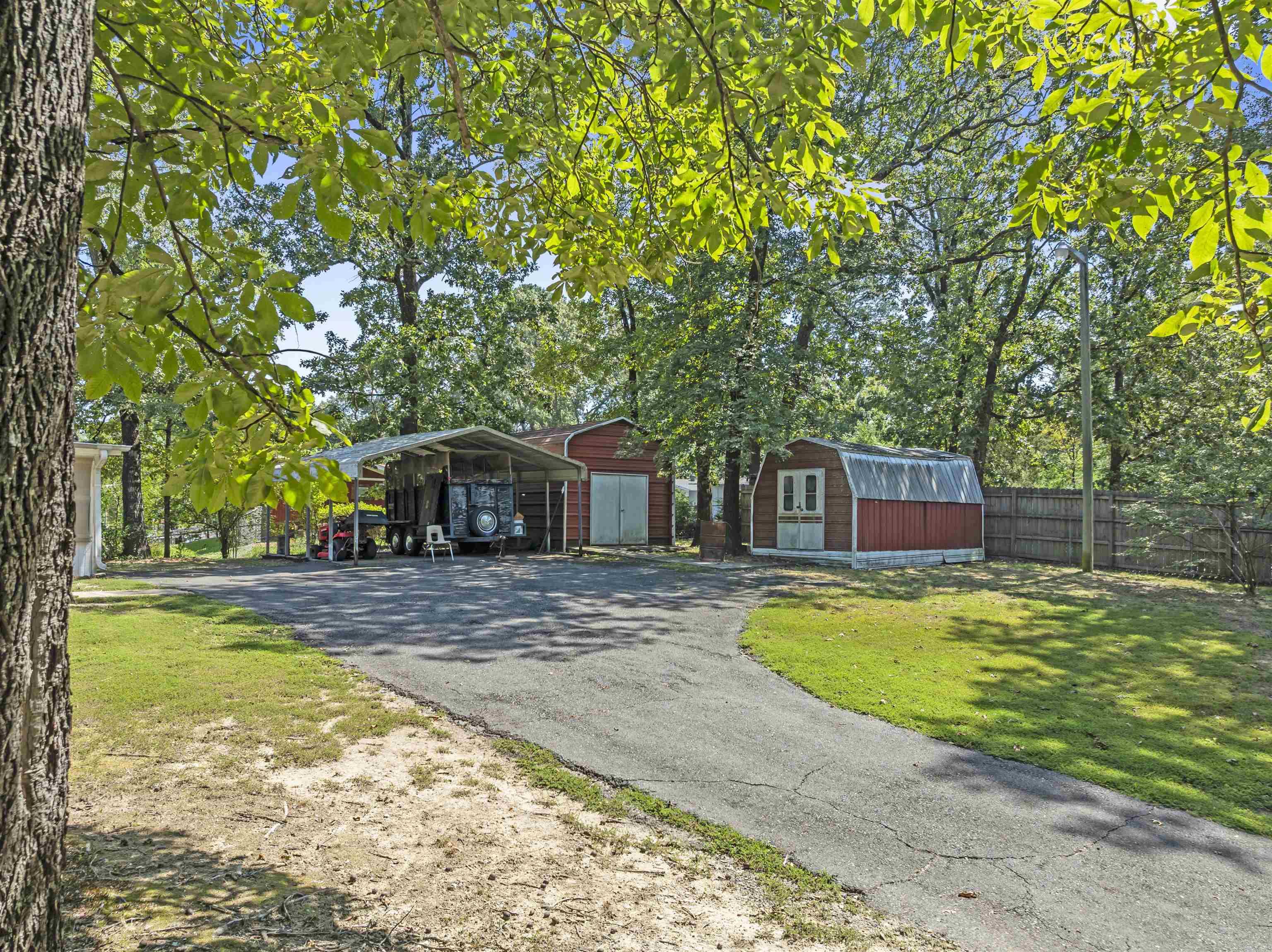 INDIAN HILLS ESTATES - Residential