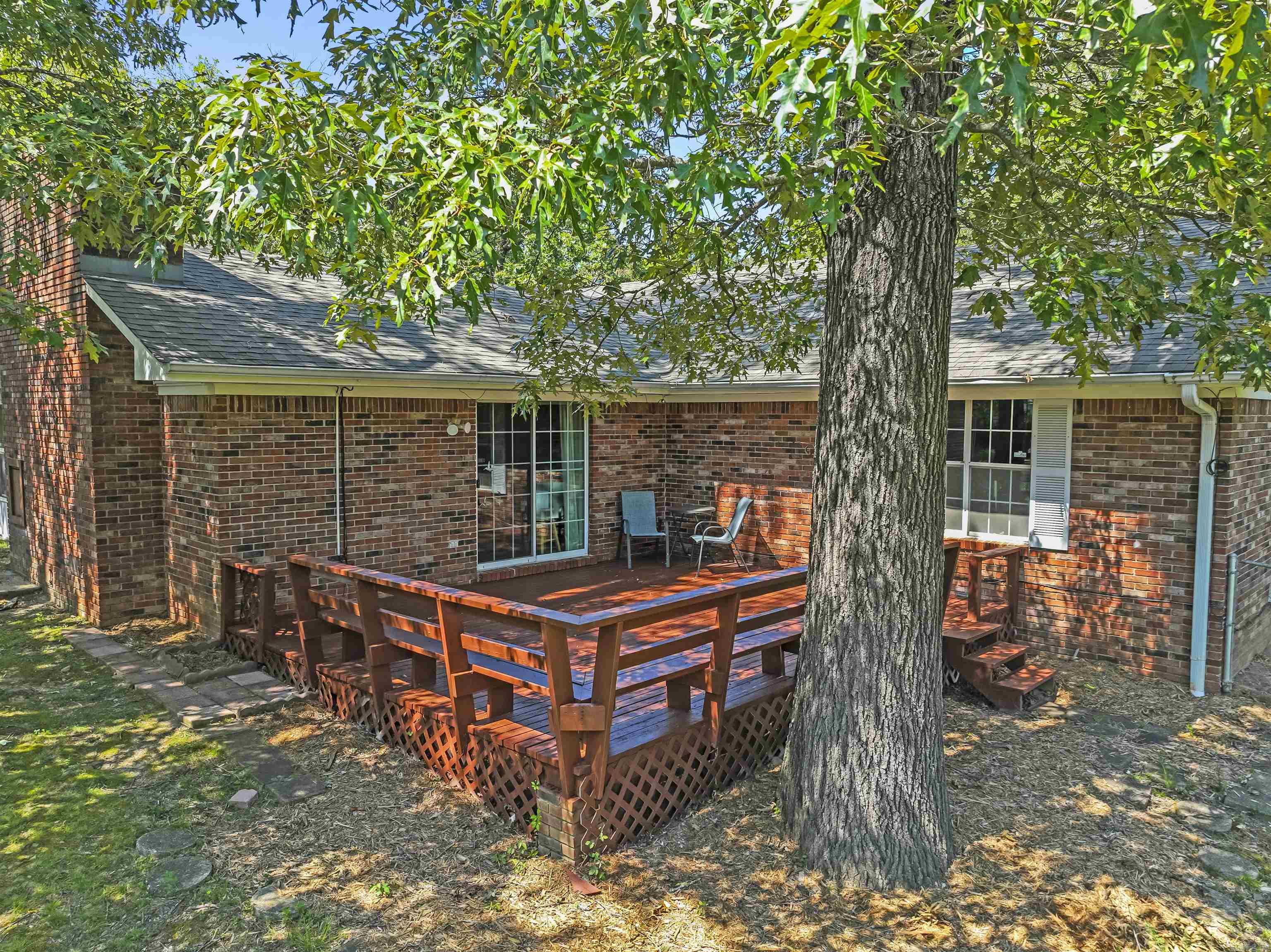 INDIAN HILLS ESTATES - Residential