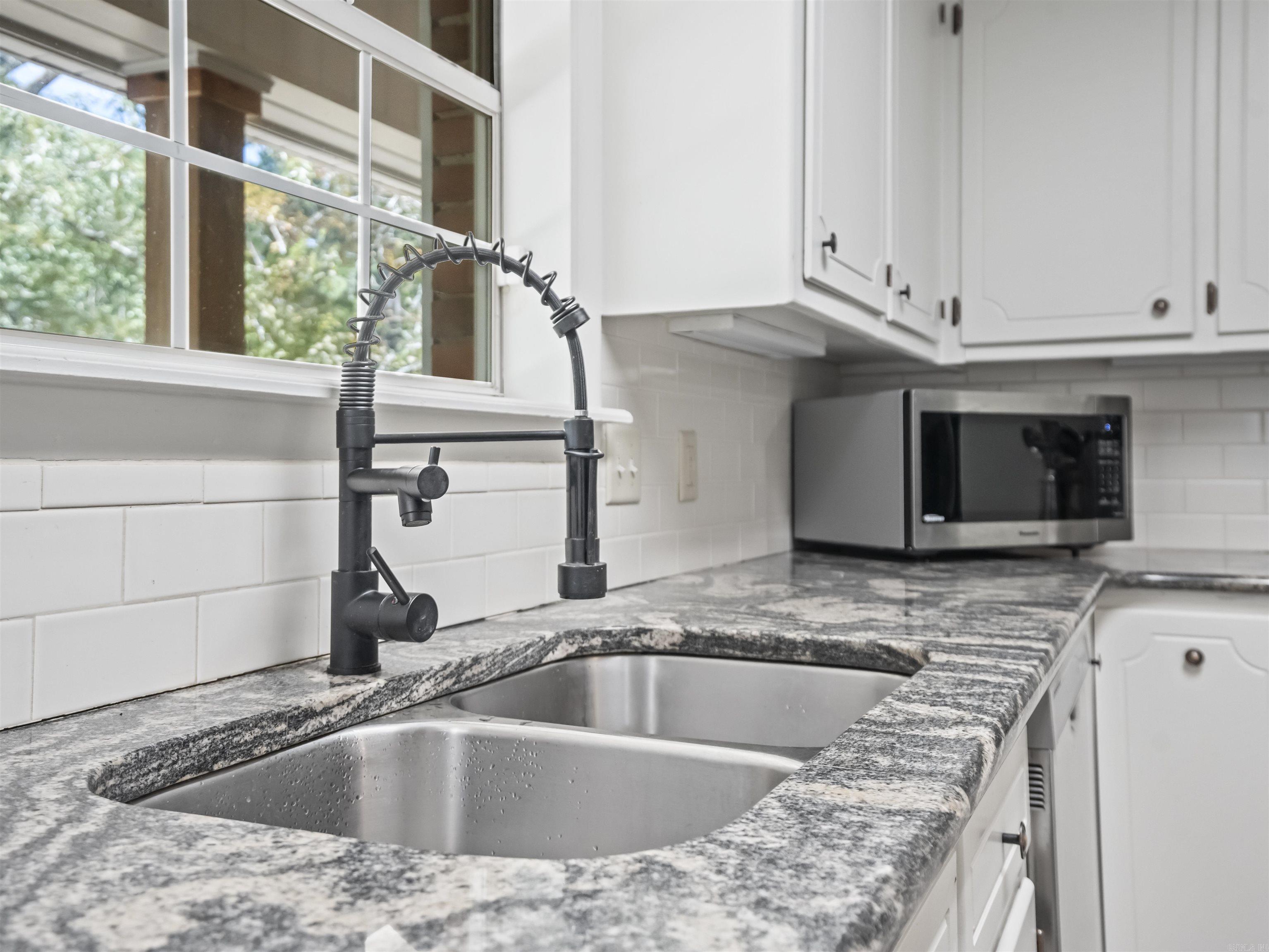 INDIAN HILLS ESTATES - Residential