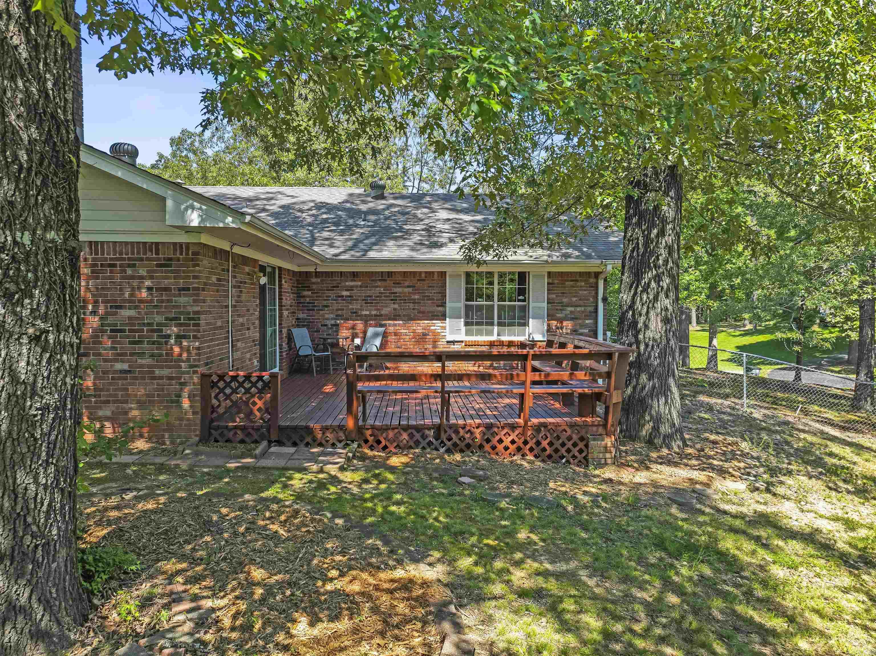 INDIAN HILLS ESTATES - Residential