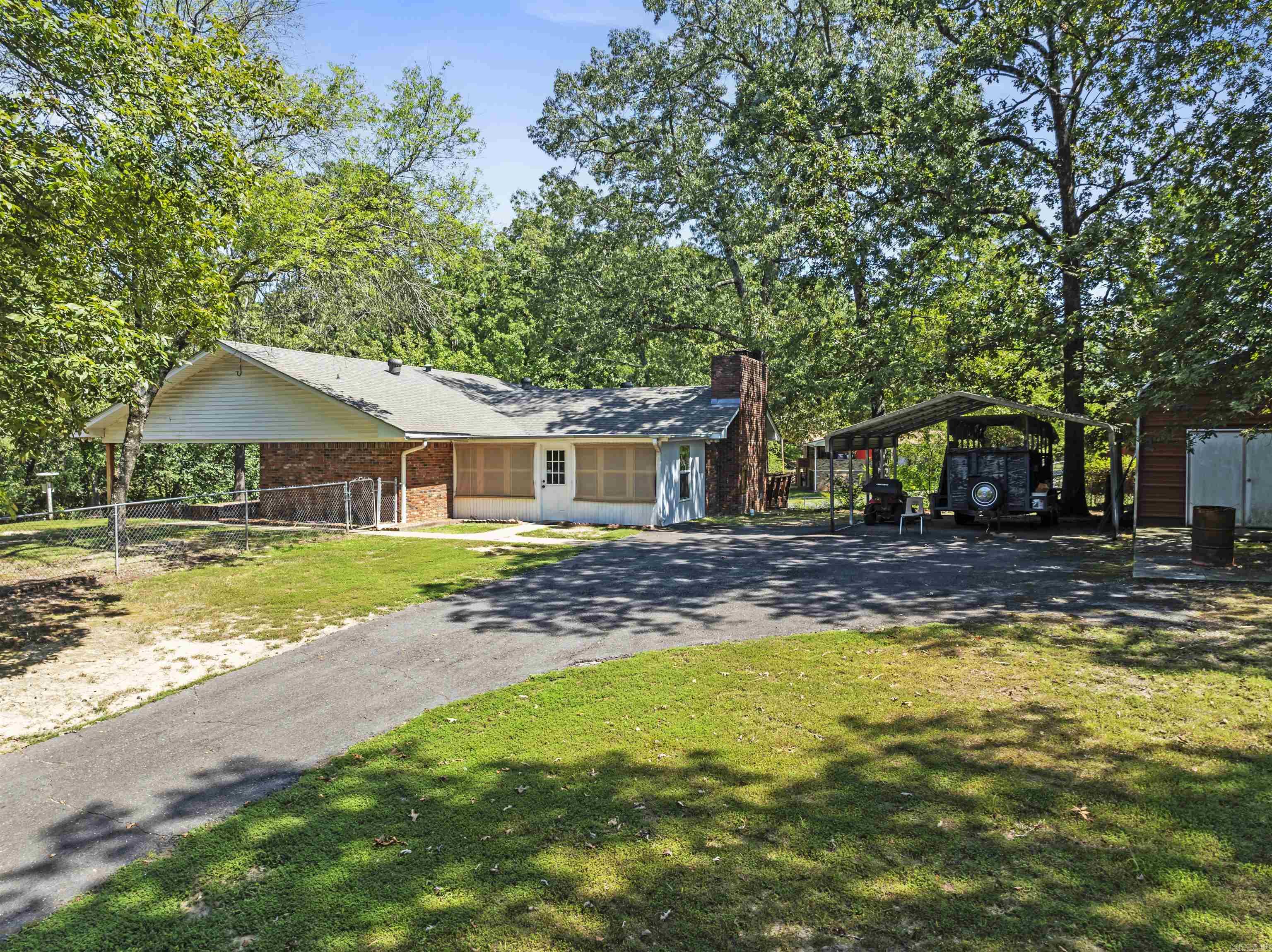 INDIAN HILLS ESTATES - Residential