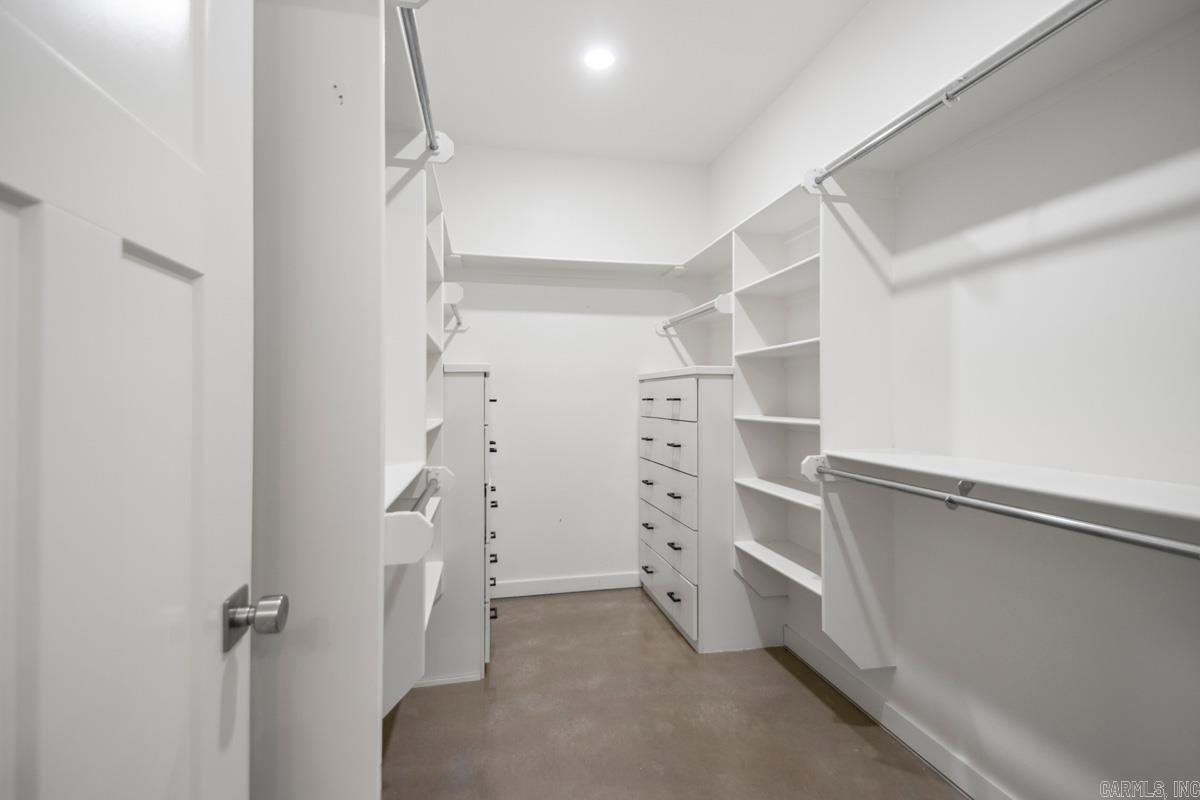 ORIGINAL TOWN-BENTON - Residential