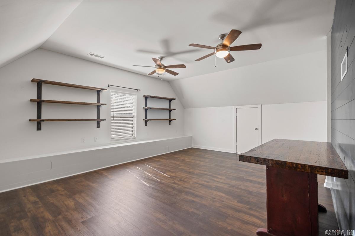 ORIGINAL TOWN-BENTON - Residential