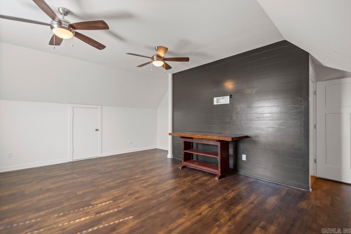 ORIGINAL TOWN-BENTON - Residential