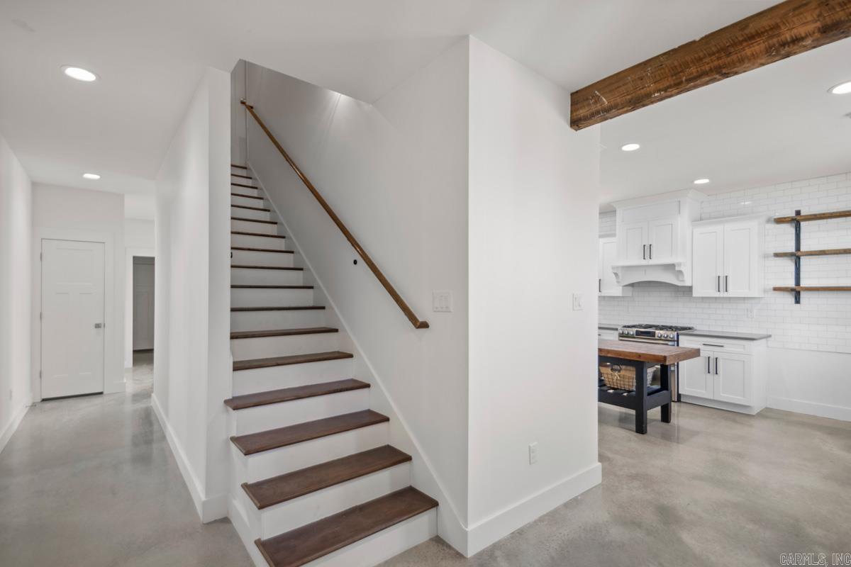 ORIGINAL TOWN-BENTON - Residential