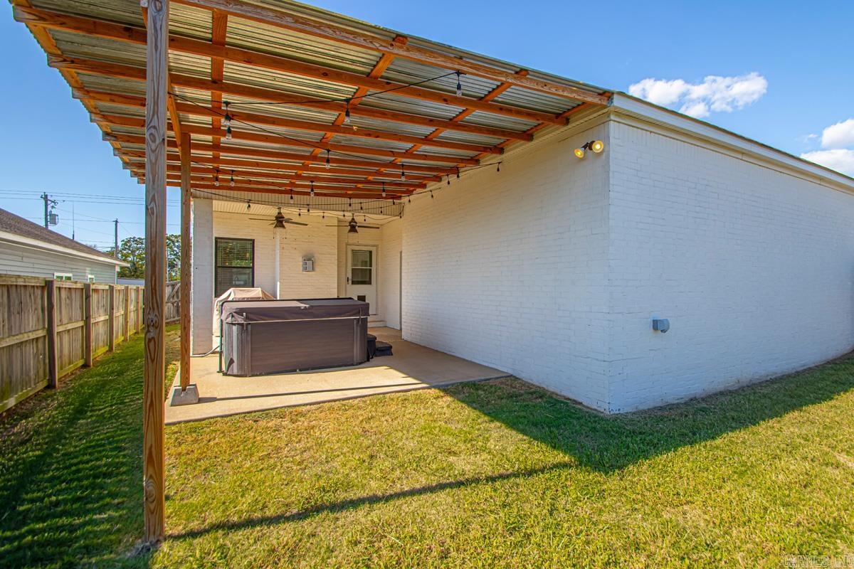 ORIGINAL TOWN-BENTON - Residential