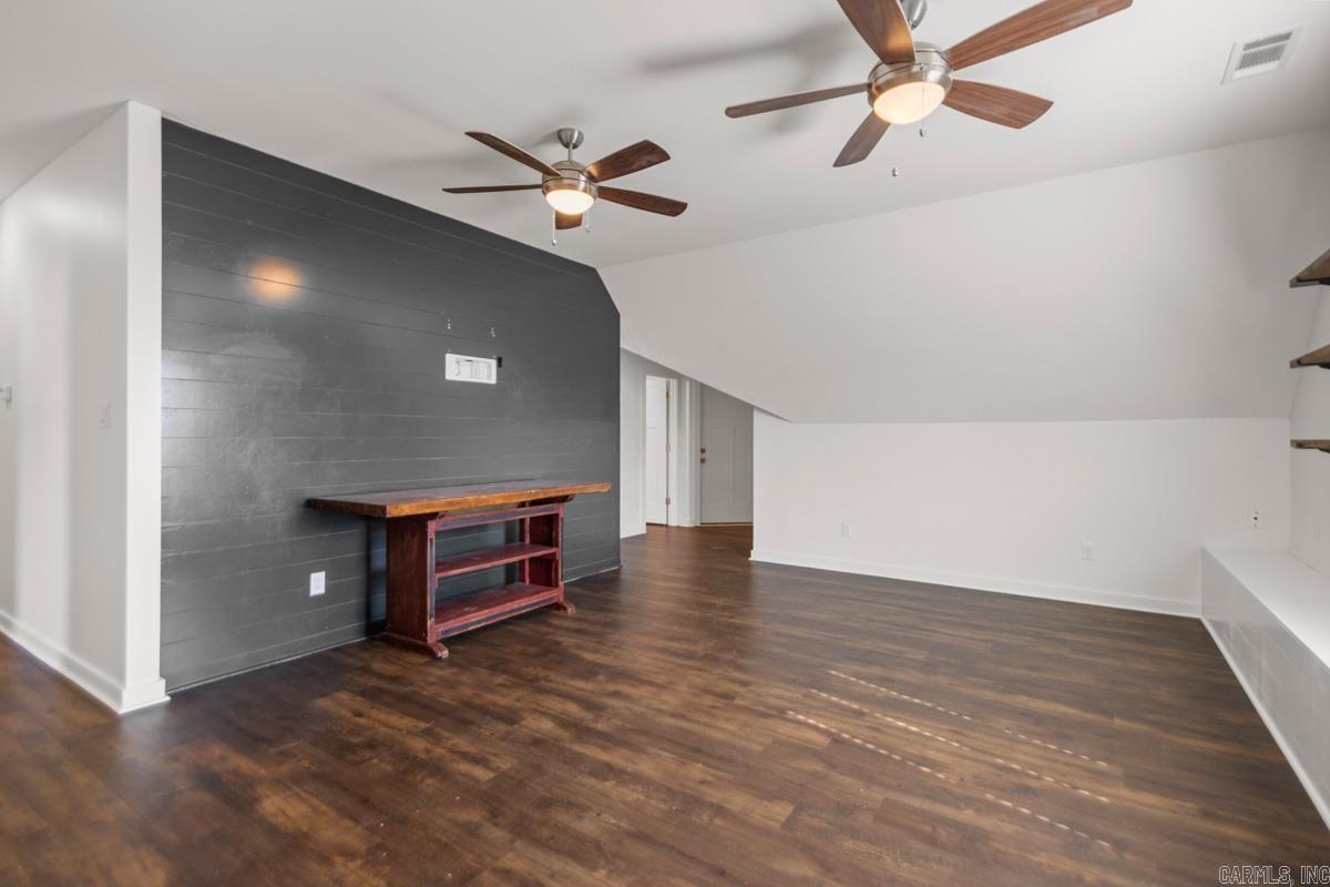 ORIGINAL TOWN-BENTON - Residential