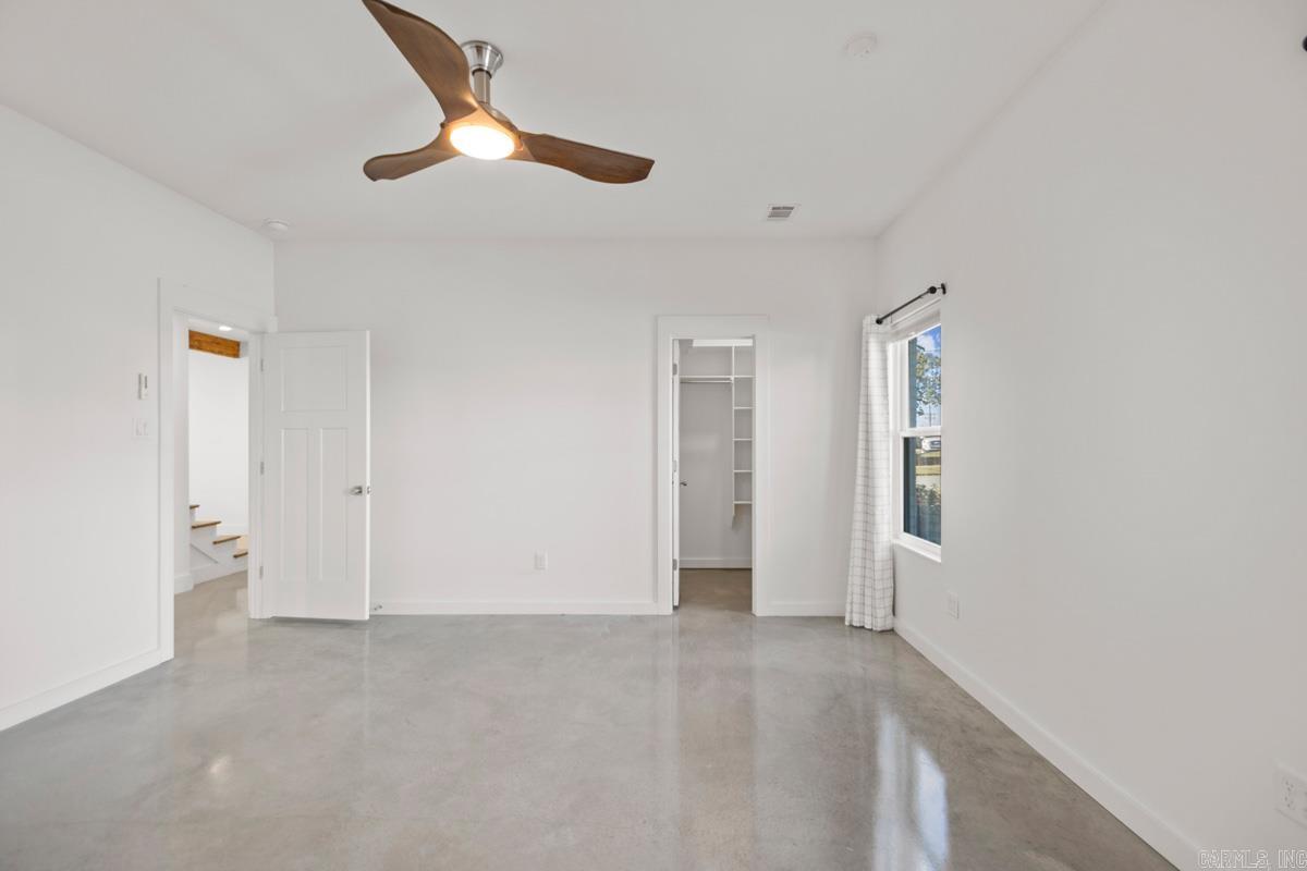 ORIGINAL TOWN-BENTON - Residential