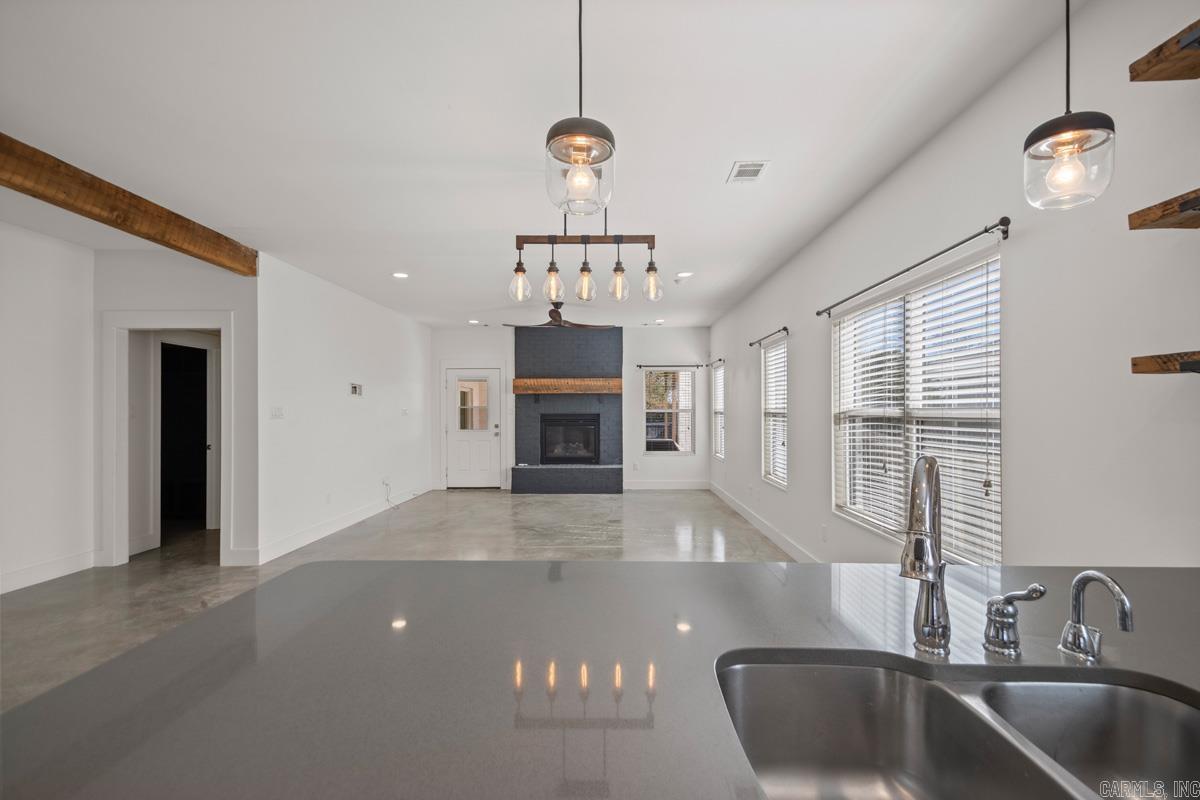 ORIGINAL TOWN-BENTON - Residential