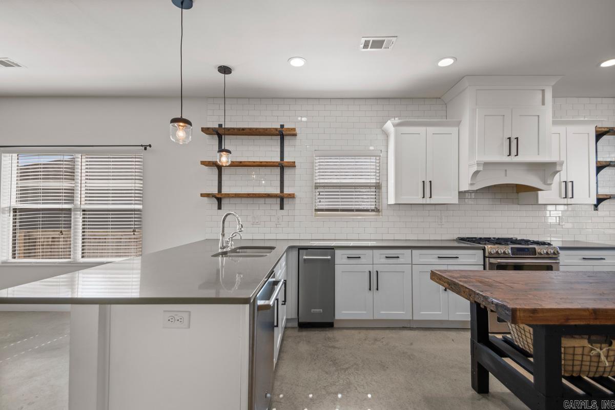 ORIGINAL TOWN-BENTON - Residential