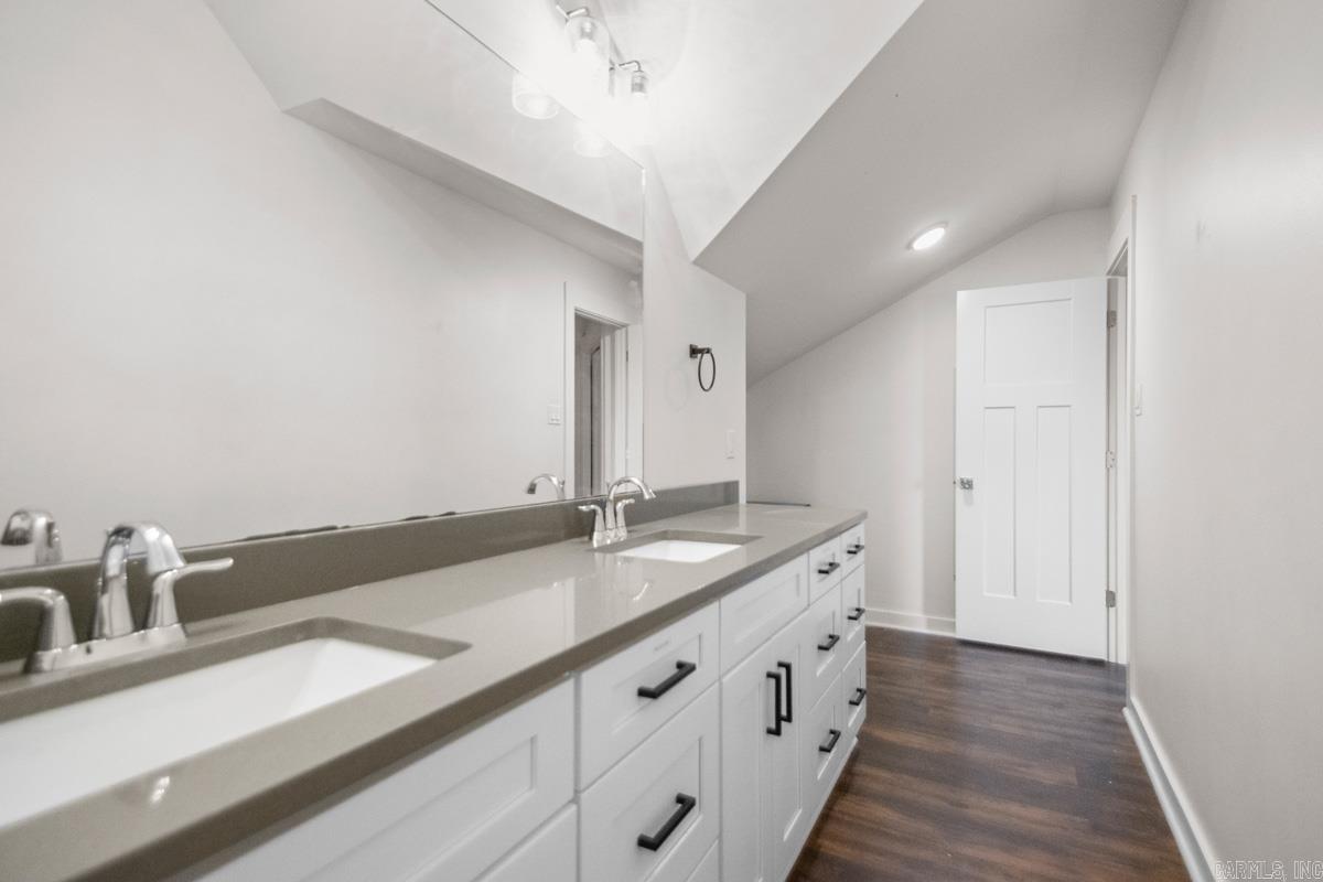 ORIGINAL TOWN-BENTON - Residential