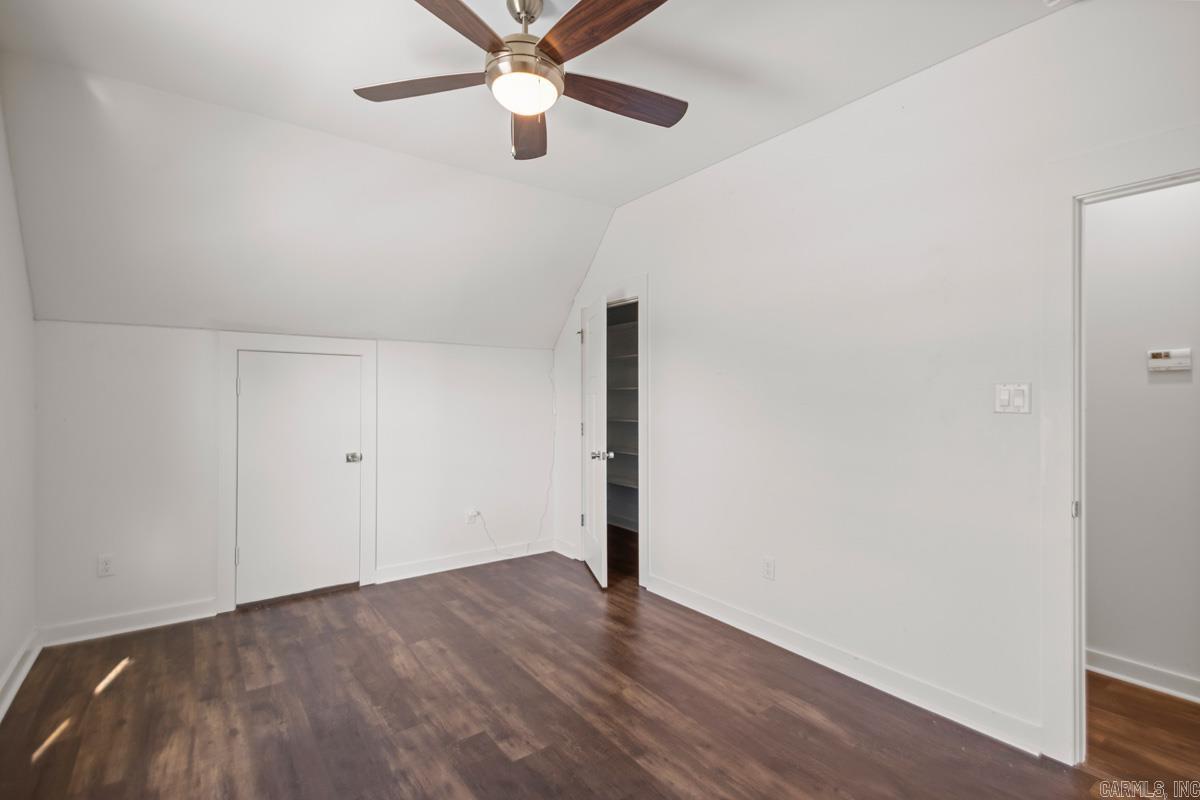 ORIGINAL TOWN-BENTON - Residential