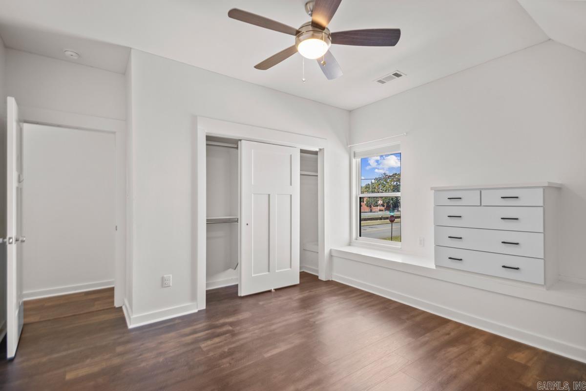 ORIGINAL TOWN-BENTON - Residential