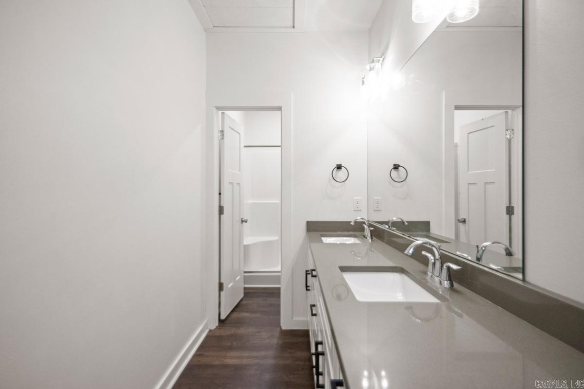 ORIGINAL TOWN-BENTON - Residential