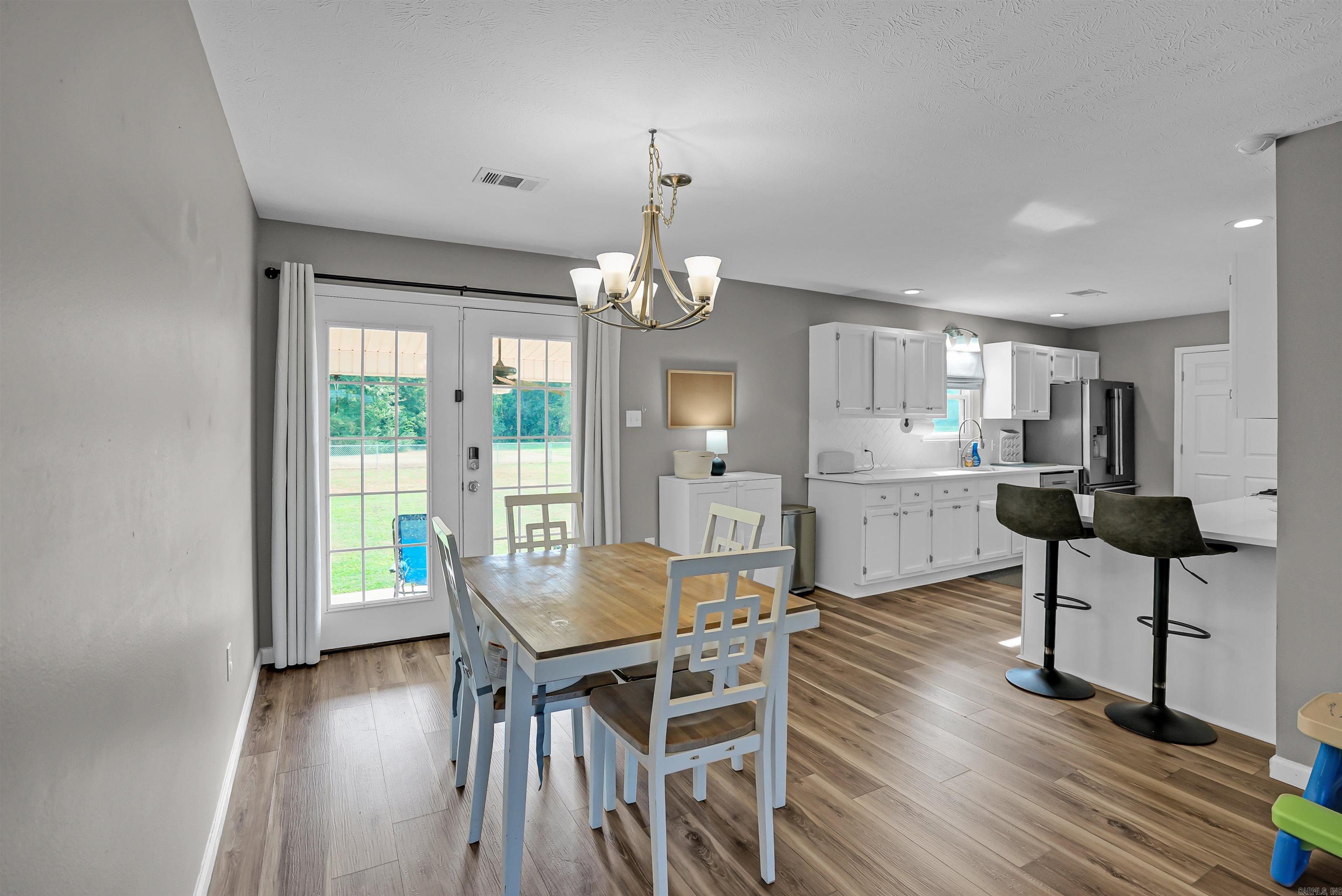 DOVE CREEK - Residential