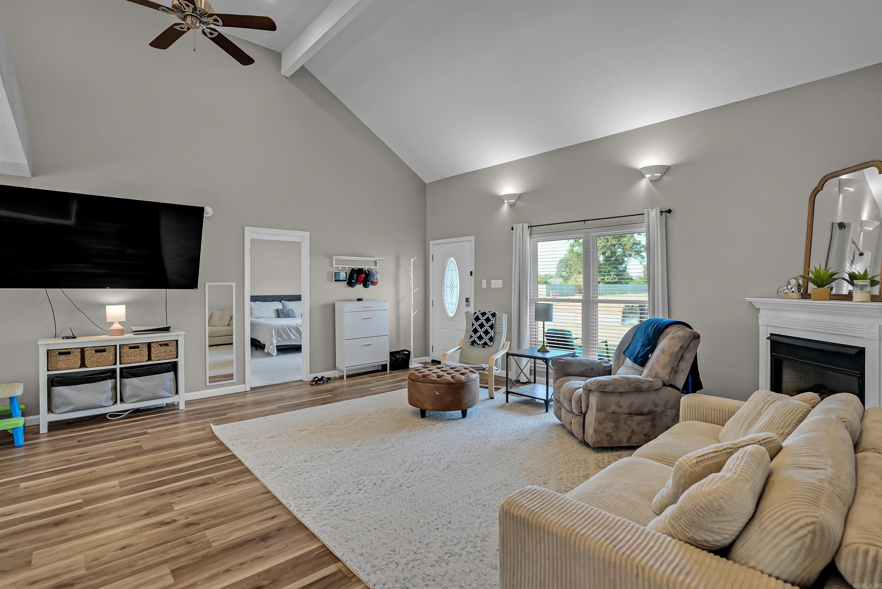 DOVE CREEK - Residential