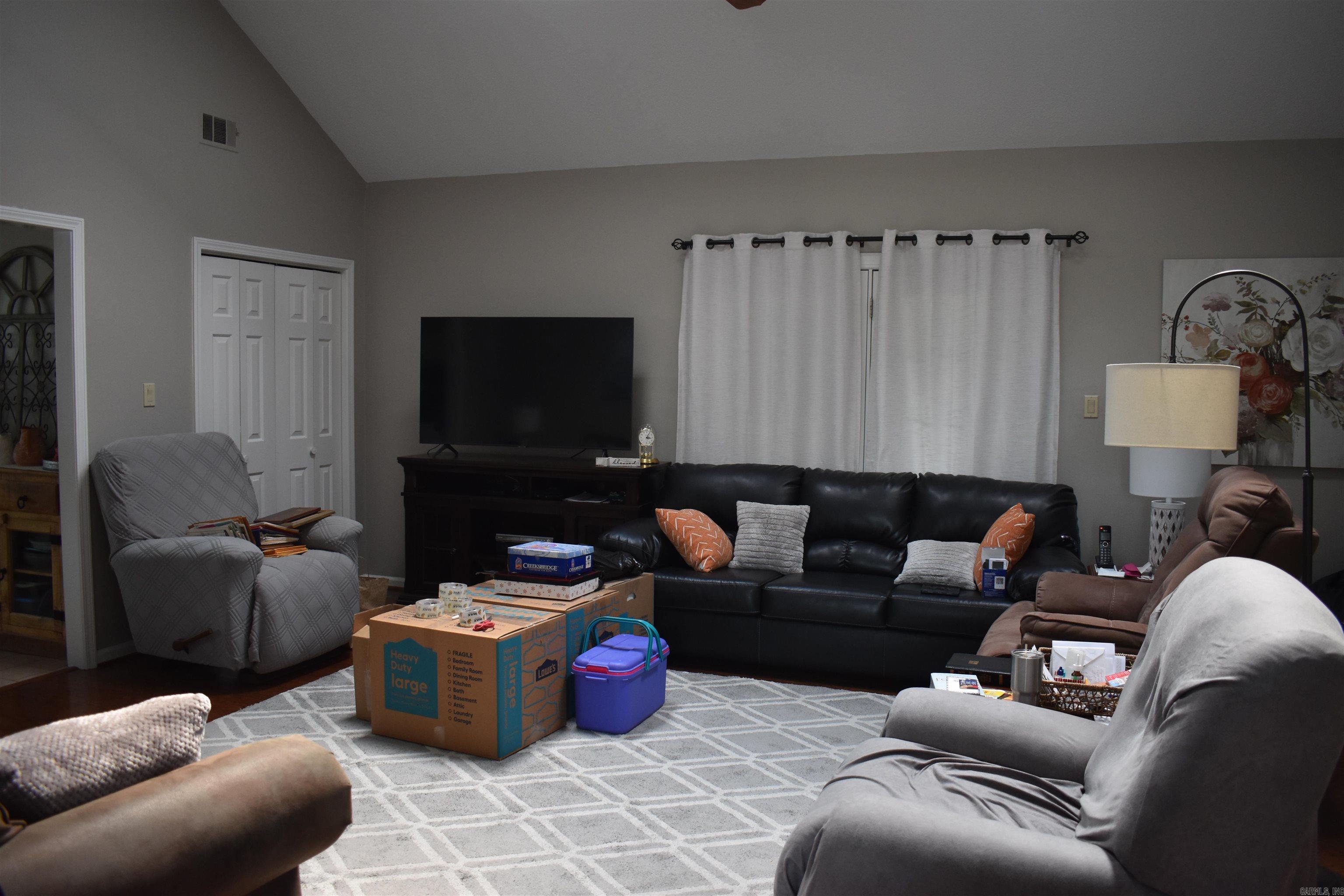 Marlo Acres 6th - Residential