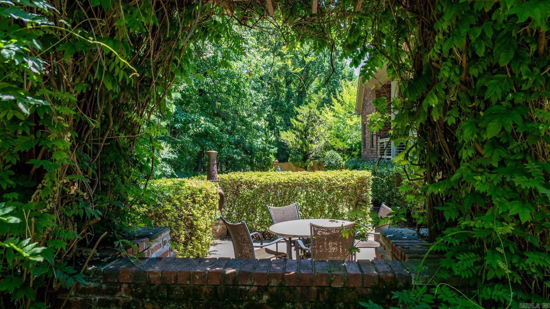 CHENAL VALLEY CHALAMONT PLACE - Residential