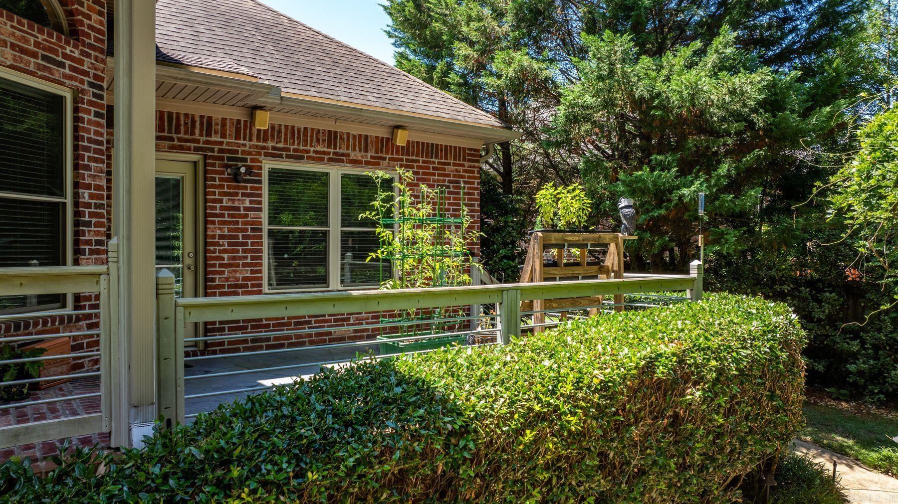 CHENAL VALLEY CHALAMONT PLACE - Residential