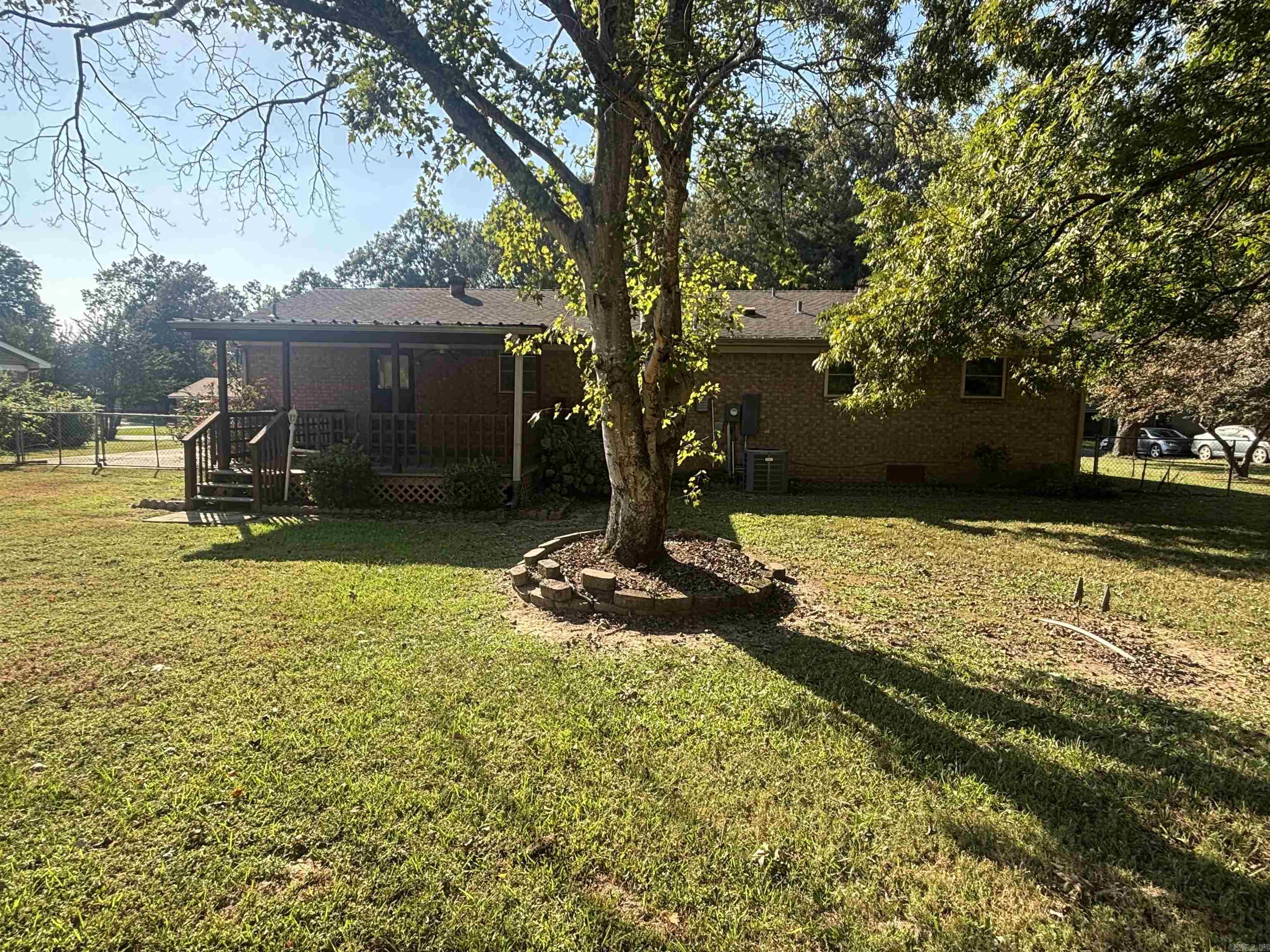OAK MEADOWS - Residential