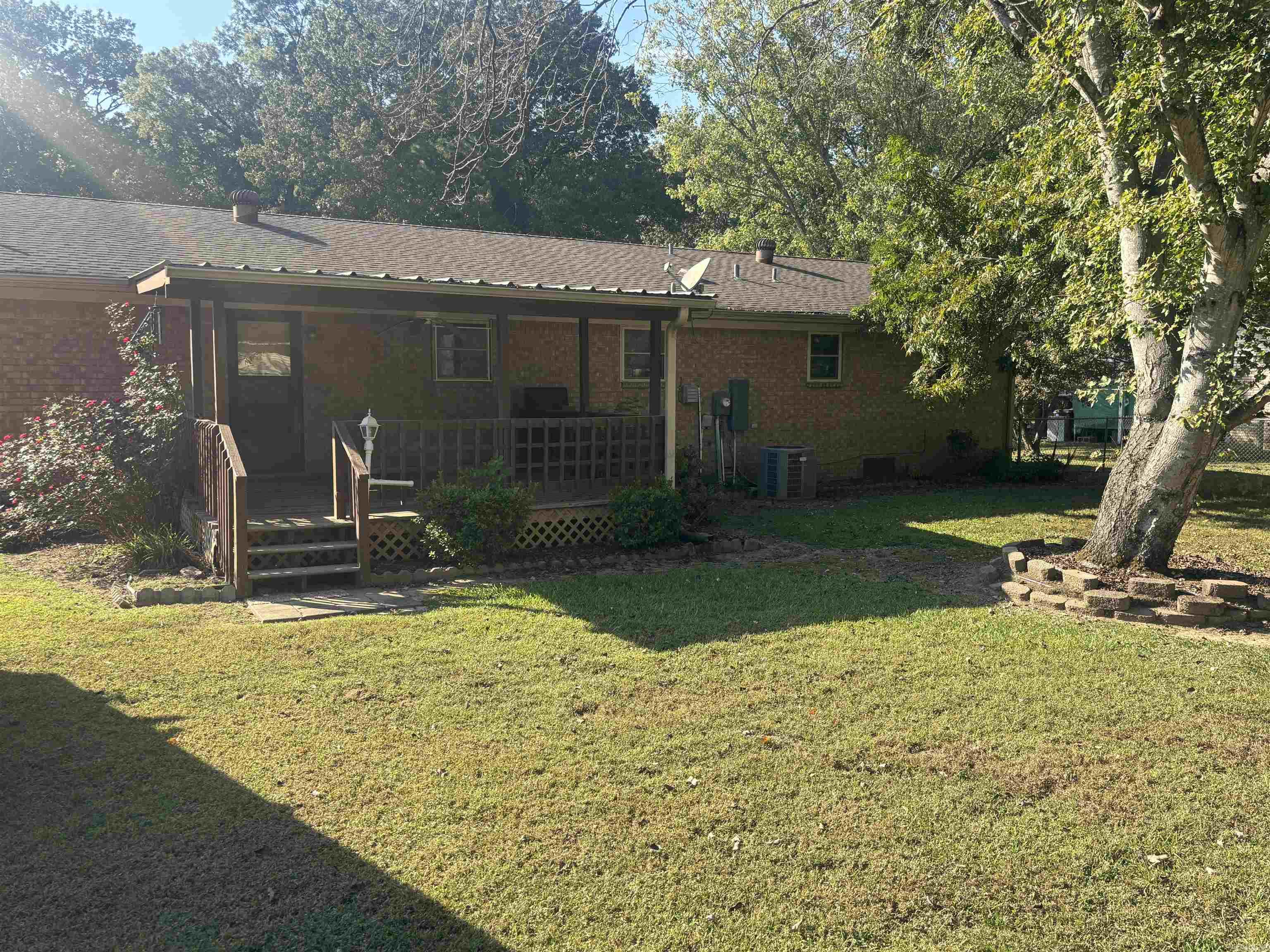 OAK MEADOWS - Residential