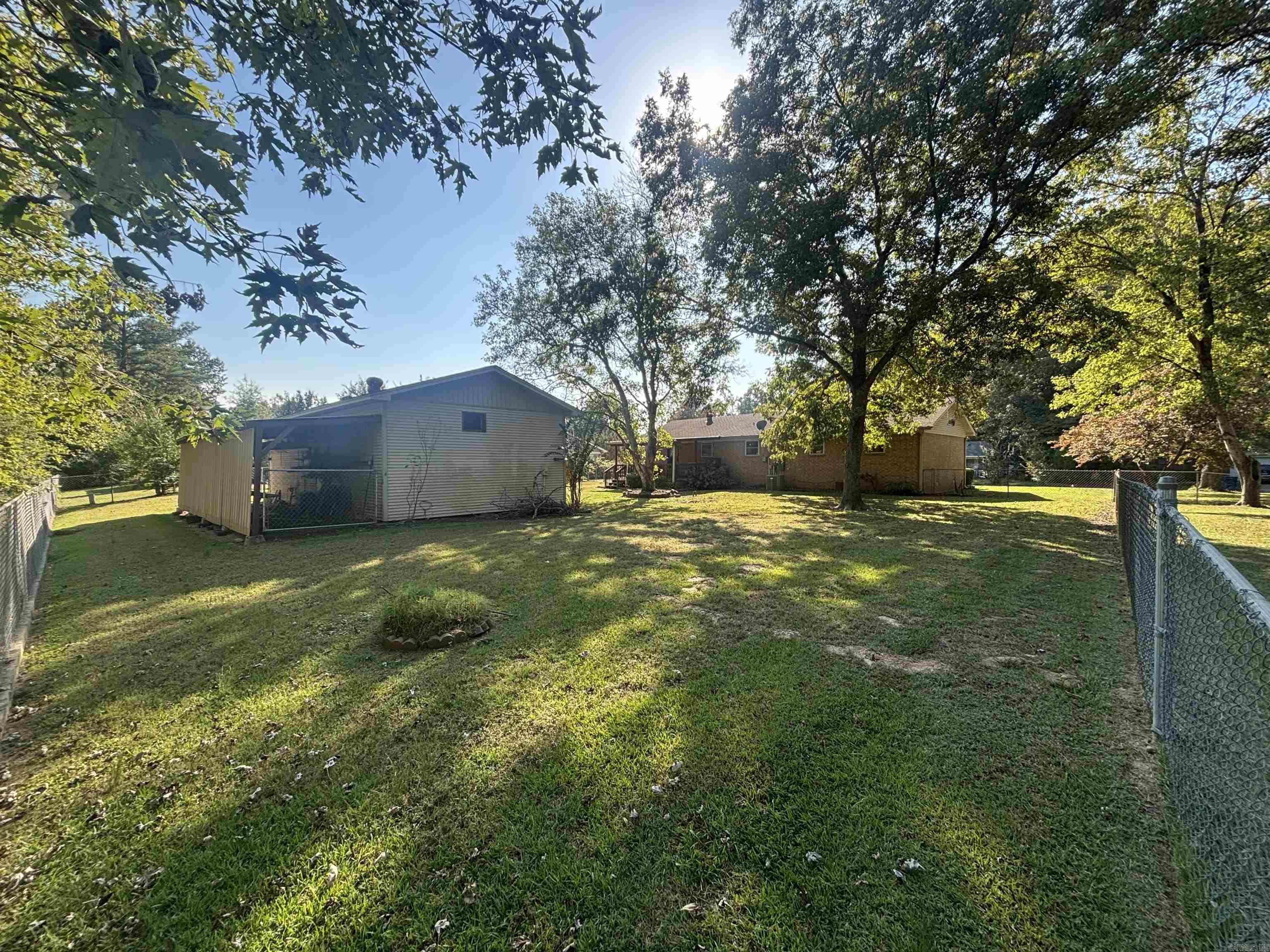 OAK MEADOWS - Residential