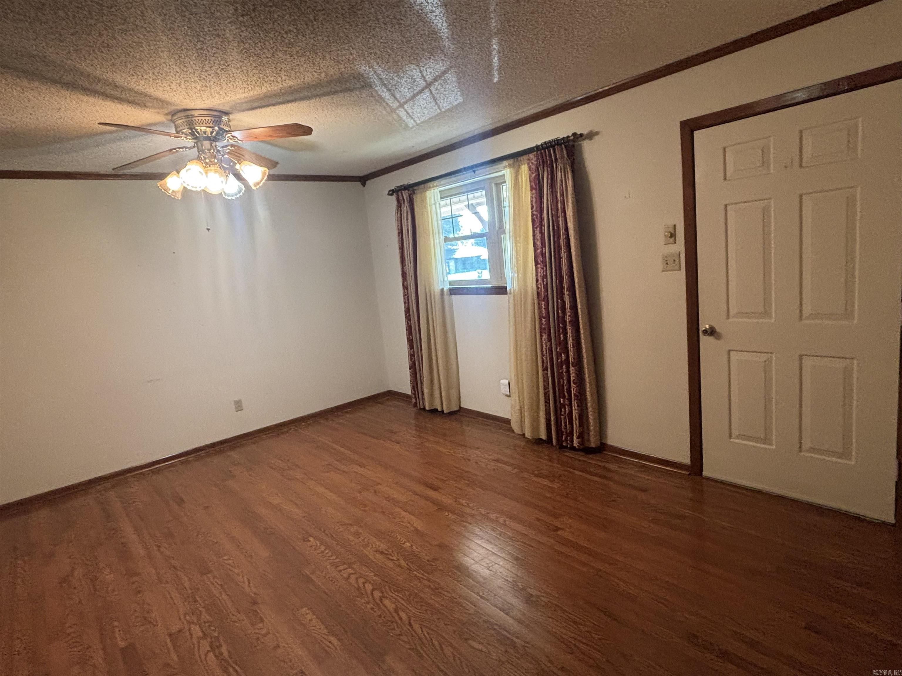 OAK MEADOWS - Residential