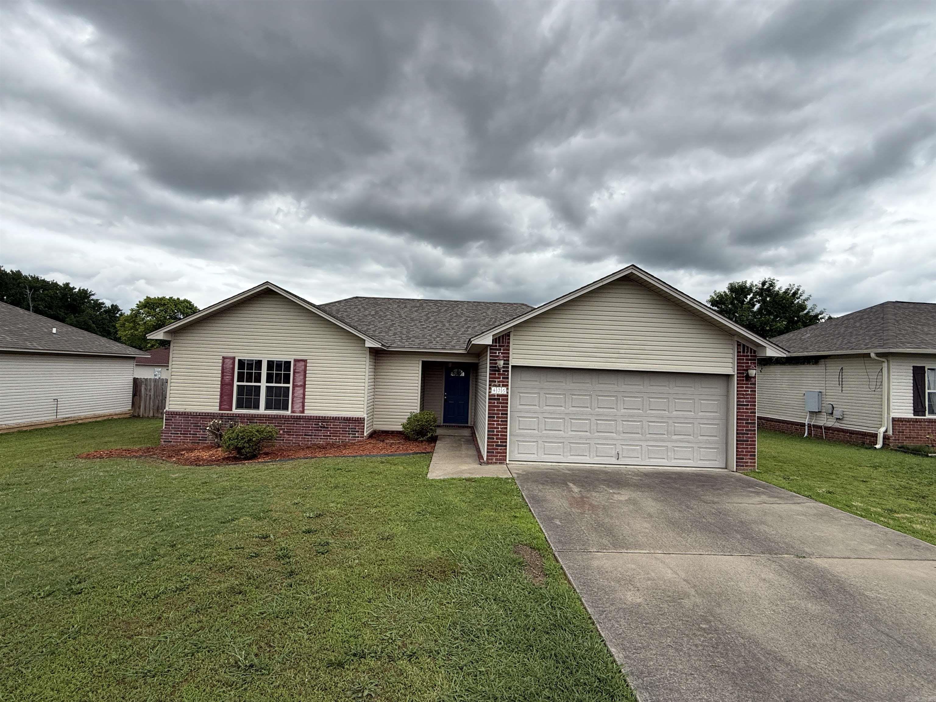 Smart Start in Orchard Estates ā Affordable 3 Bed, 2 Bath in Austin, AR Why rent when you can own? This affordable 3-bedroom, 2-bath home in Orchard Estates offers a solid opportunity to step into homeownership without breaking the bank. Ideal for first-time buyers, downsizers, or investors, this property delivers comfort, functionality, and value in one of Austinās most welcoming neighborhoods. Inside, youāll find an open layout with a spacious living area, a user-friendly kitchen, and a dining space that flows easily for everyday living. The primary suite includes a private bath and walk-in closet, while two additional bedrooms offer flexibility for guests, kids, or a home office. A two-car garage, separate laundry room, and fully fenced backyard add extra convenience and appeal. Located just minutes from Cabot schools, shopping, and major highways, this home makes daily life easy and affordable. Affordable, move-in ready, and priced rightāthis is one of the best values on the market today!!