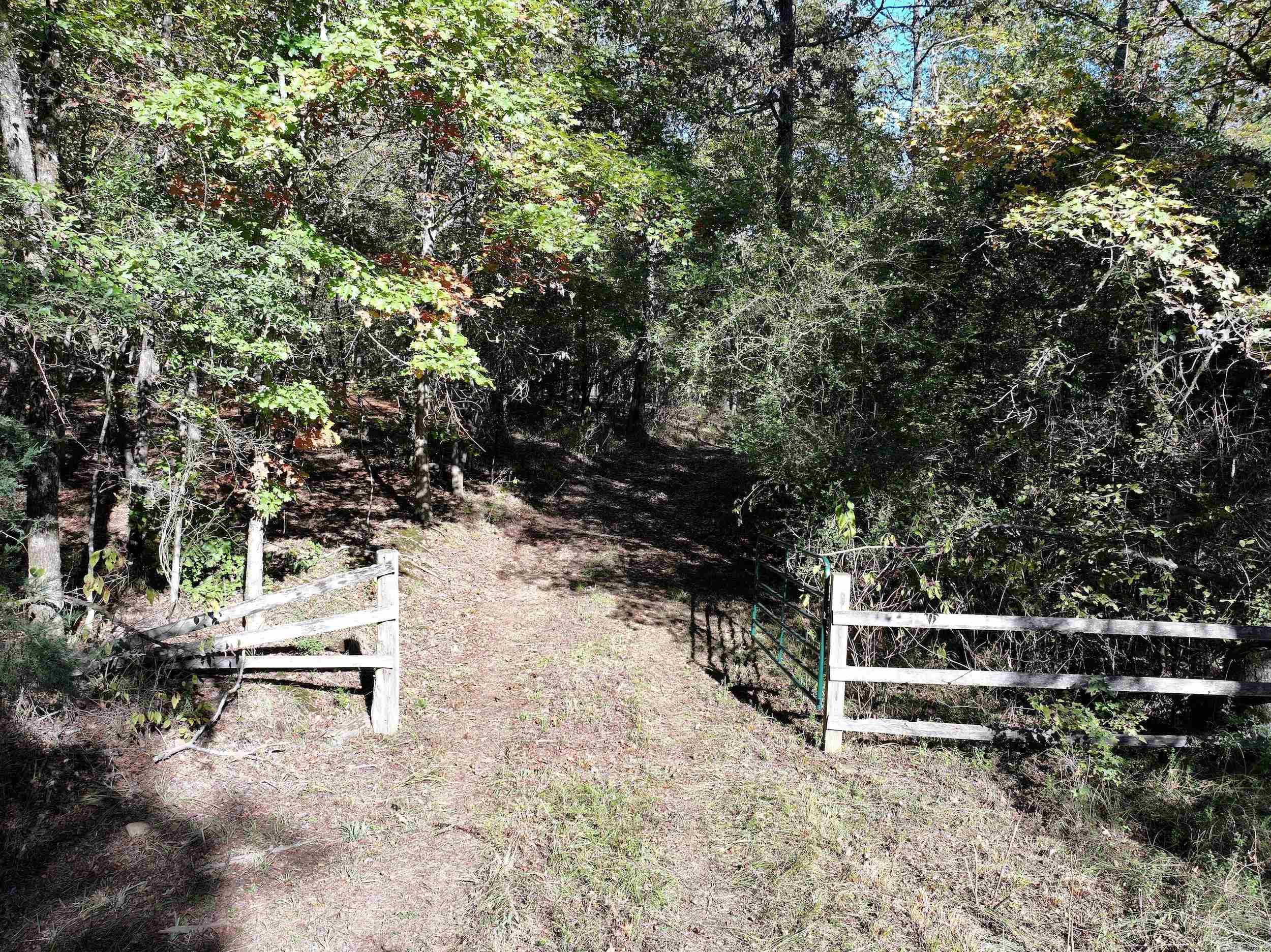 Metes & Bounds - Land