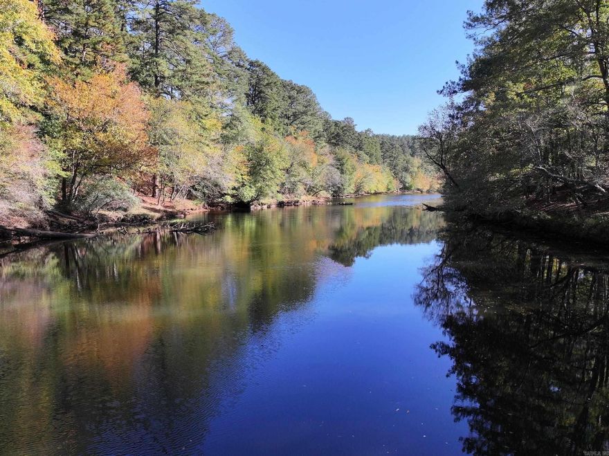 Beautiful Little Missouri River acreage — perfect for a weekend cabin or your forever home. This ready-to-build property offers a perfect view of the river, and you can even build your own fishing deck! Located below Lake Greeson Dam, enjoy kayaking, fishing, and swimming right out your back door.