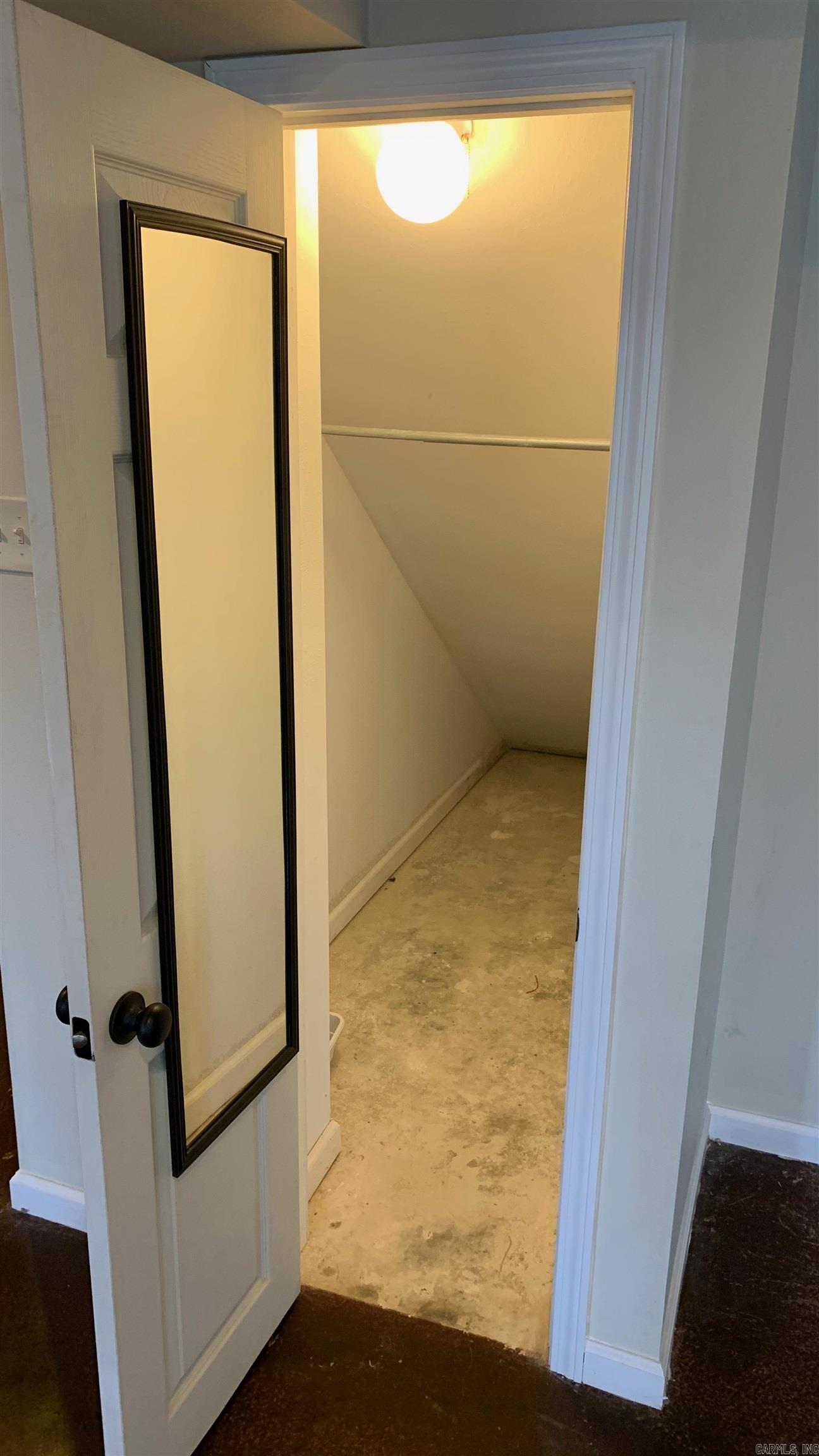 2N-14-10 - Residential Lease