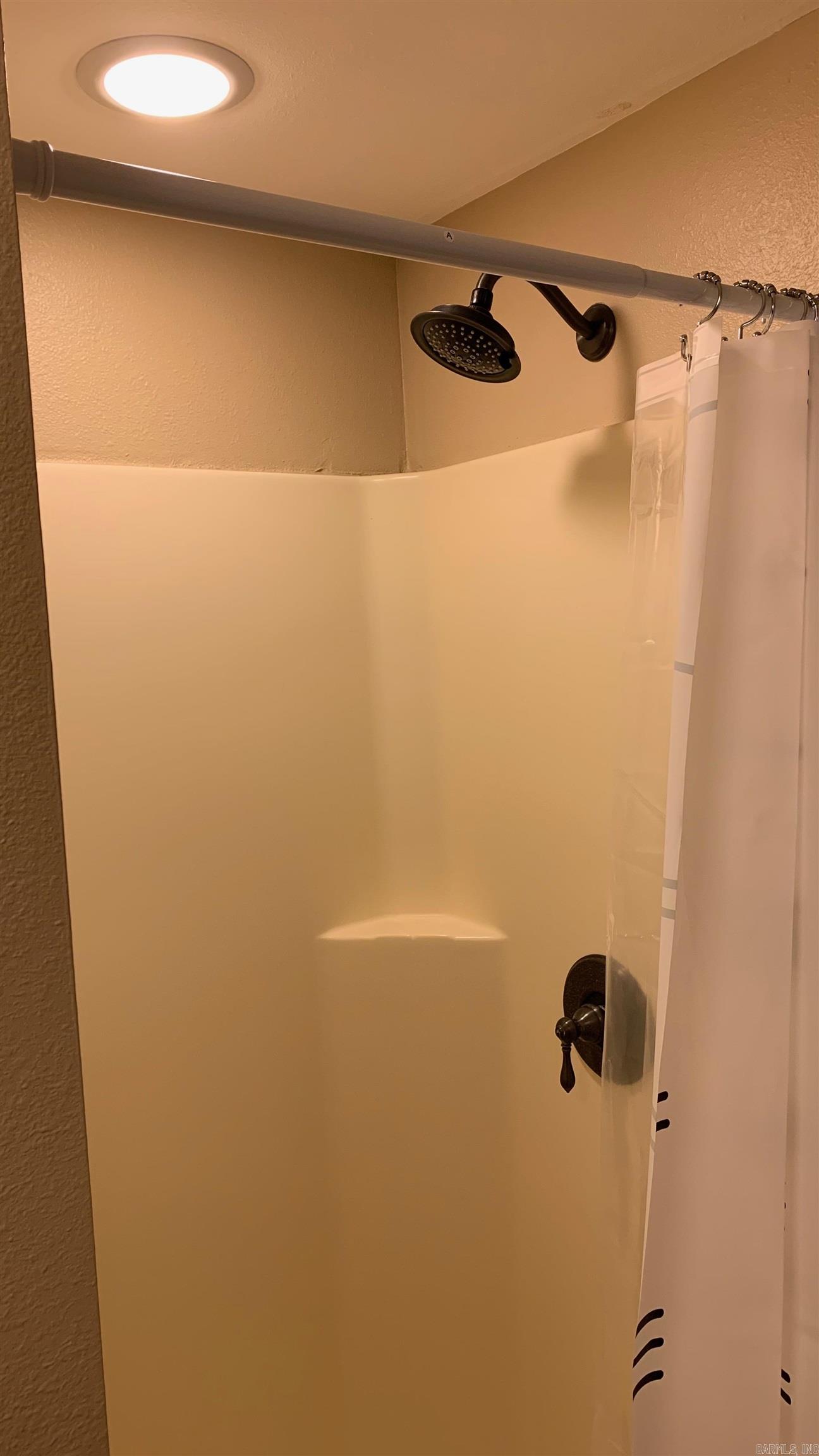 2N-14-10 - Residential Lease